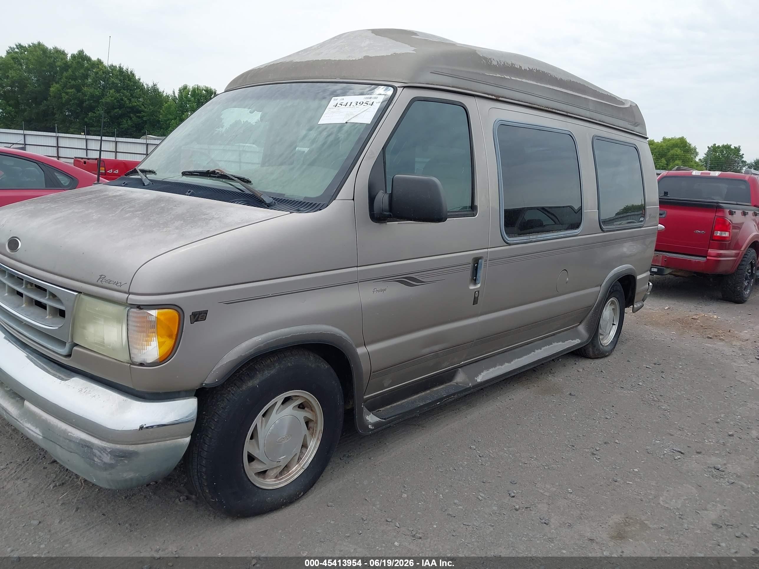 2002 Ford E-150 Commercial/recreational Gold vin: 1FDRE14WX2HB76633