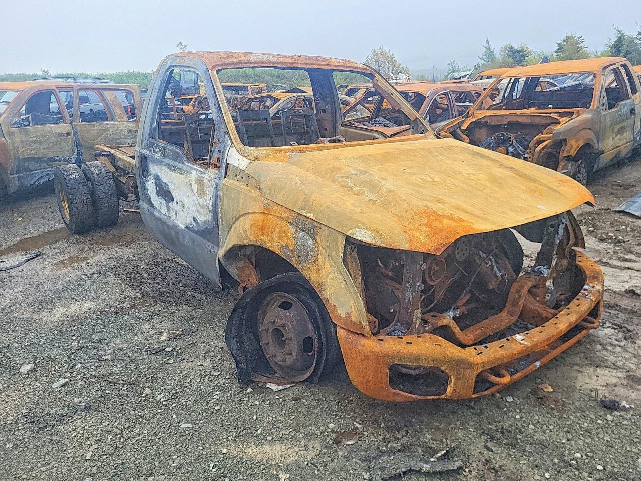 2014 Ford F350 Super Duty Burn vin: 1FDRF3G69EEA24238