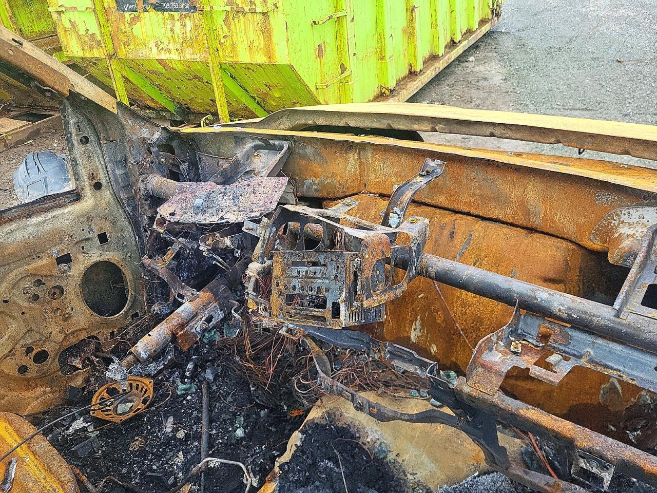 2014 Ford F350 Super Duty Burn vin: 1FDRF3G69EEA24238