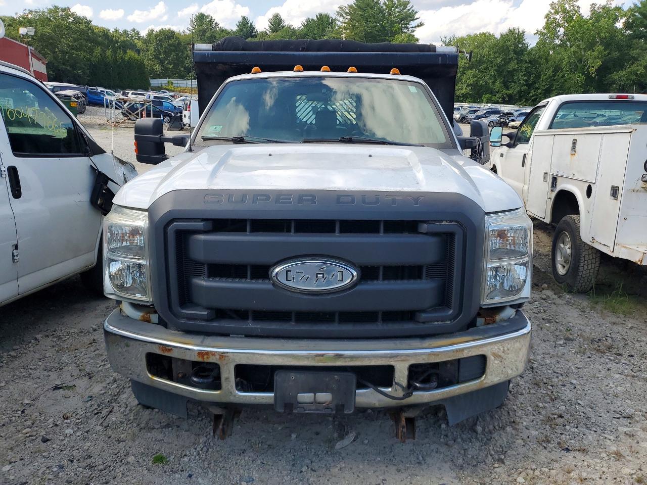 2012 Ford F350 Super Duty White vin: 1FDRF3H65CEC62518