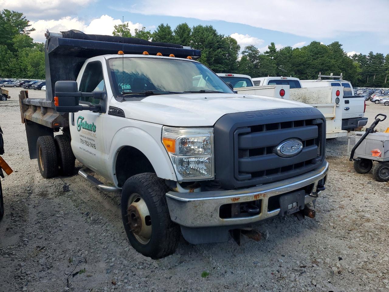 2012 Ford F350 Super Duty White vin: 1FDRF3H65CEC62518
