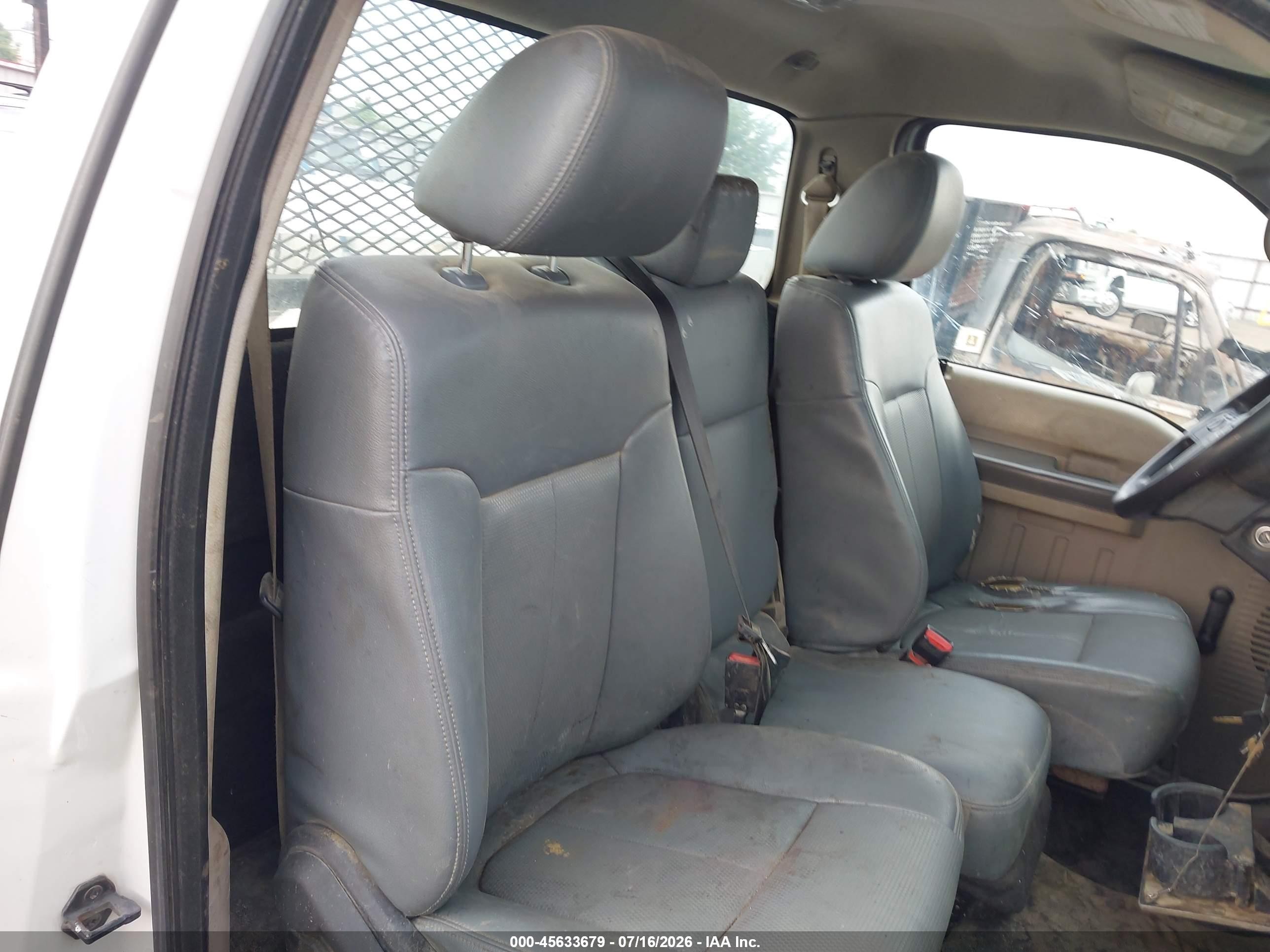 2008 Ford Super Duty F-350 Srw Xl/xlt White vin: 1FDSF305X8EC42874
