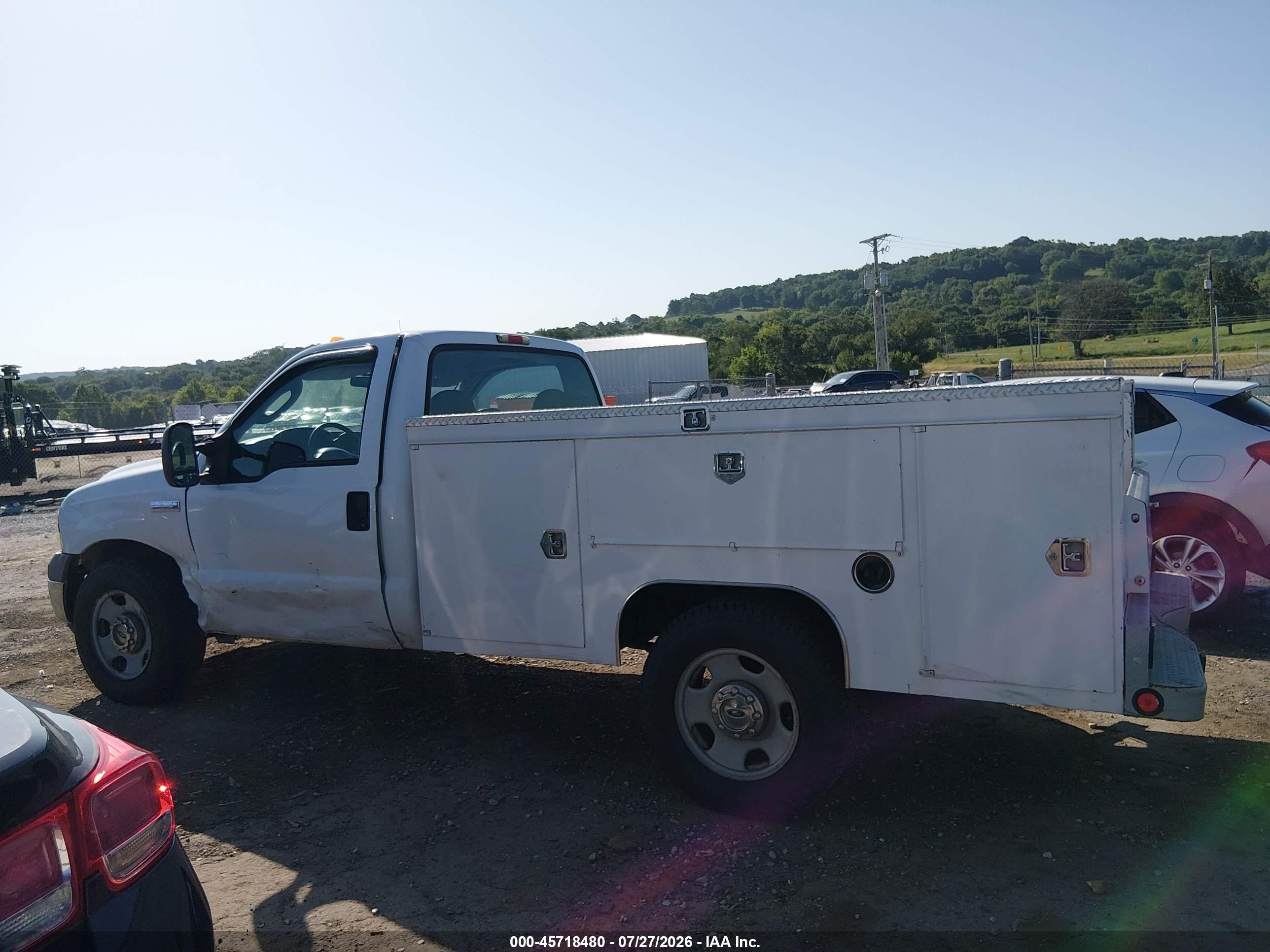 2005 Ford F-350 Xl/xlt White vin: 1FDSF34535EB32884
