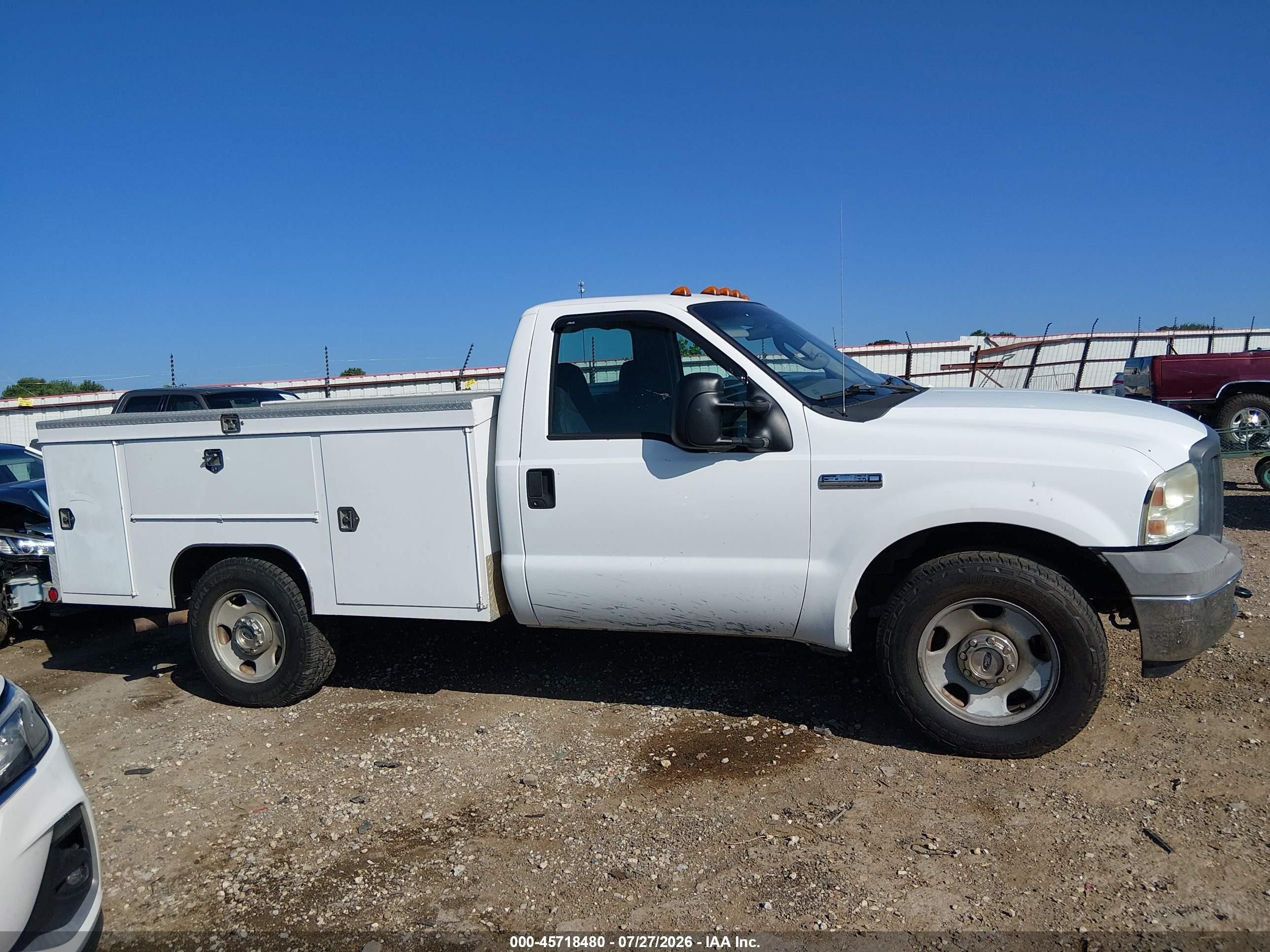 2005 Ford F-350 Xl/xlt White vin: 1FDSF34535EB32884