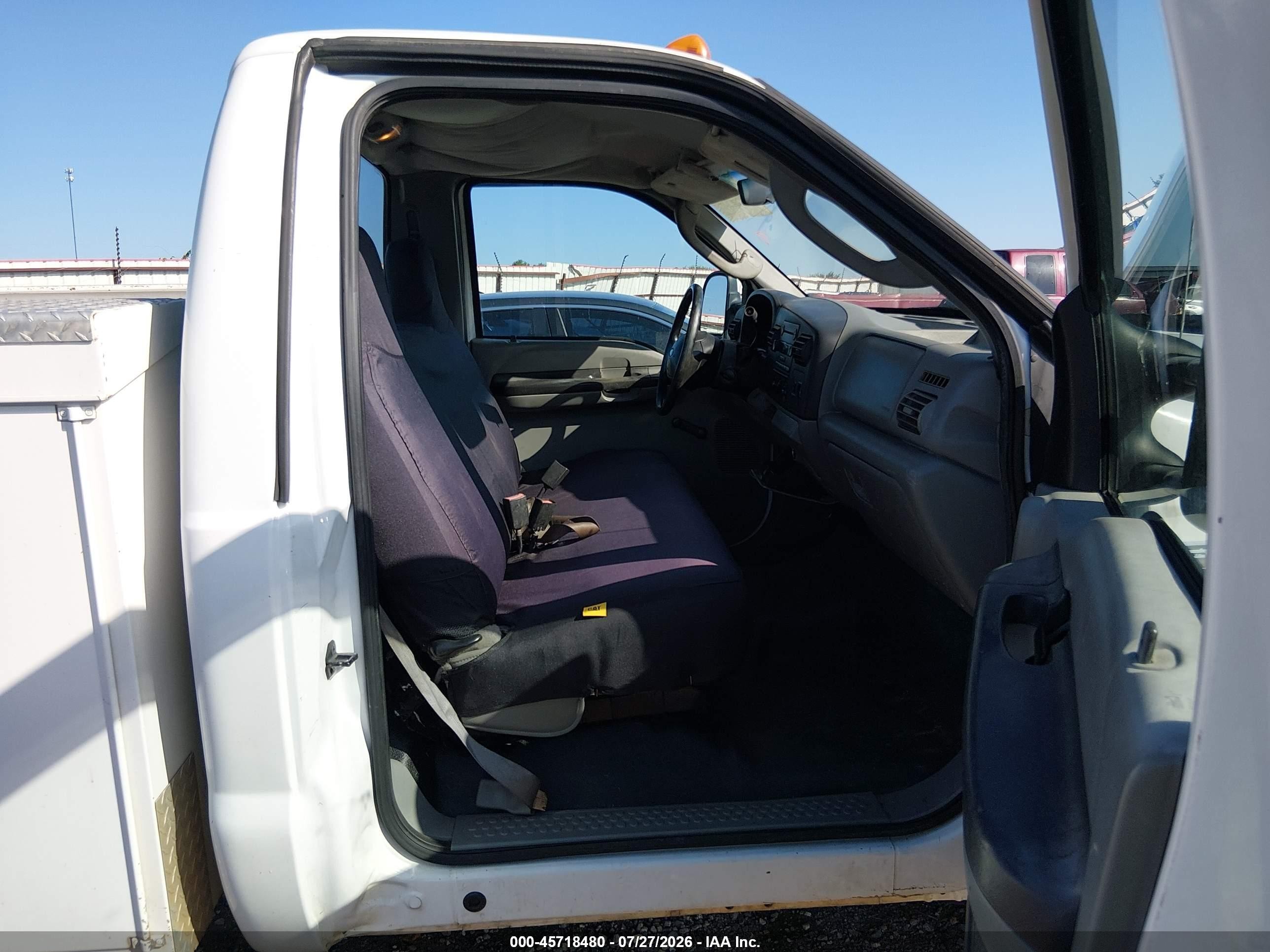 2005 Ford F-350 Xl/xlt White vin: 1FDSF34535EB32884