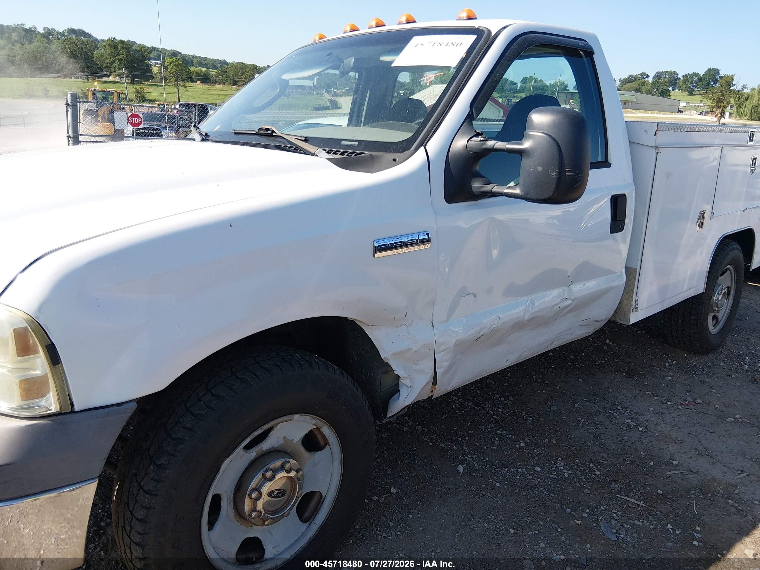 2005 Ford F-350 Xl/xlt White vin: 1FDSF34535EB32884
