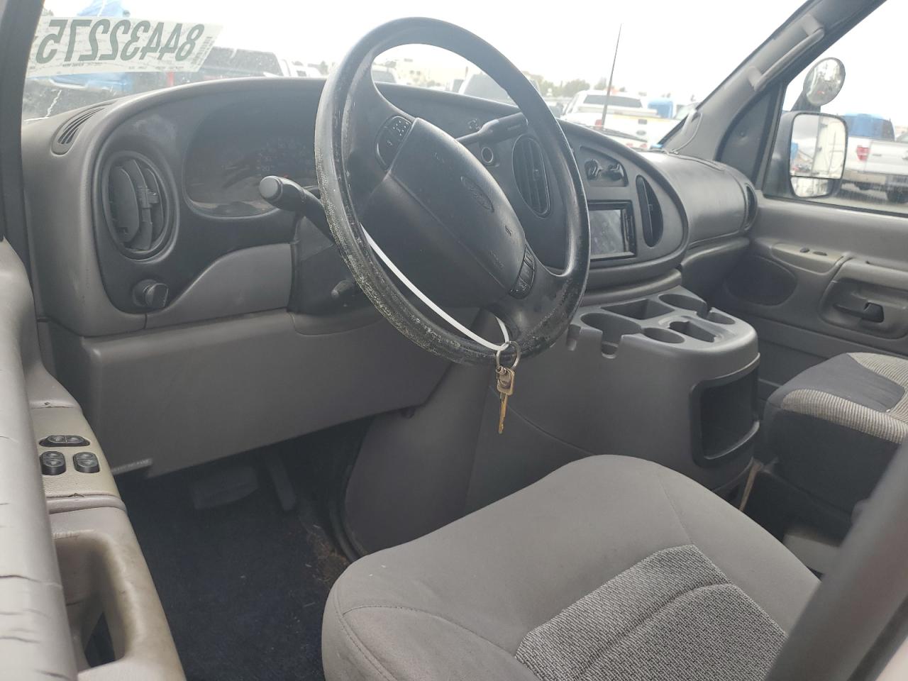 2001 Ford Econoline E350 Super Duty Van Белый vin: 1FDSS34FX1HB47119