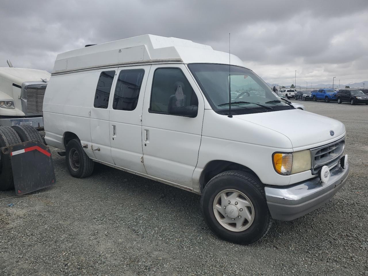 2001 Ford Econoline E350 Super Duty Van Белый vin: 1FDSS34FX1HB47119