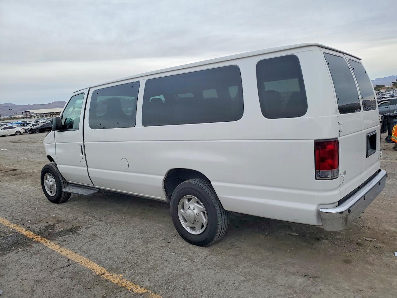 2012 Ford Econoline E350 Super Duty Wagon White vin: 1FDSS3BL6CDA48459