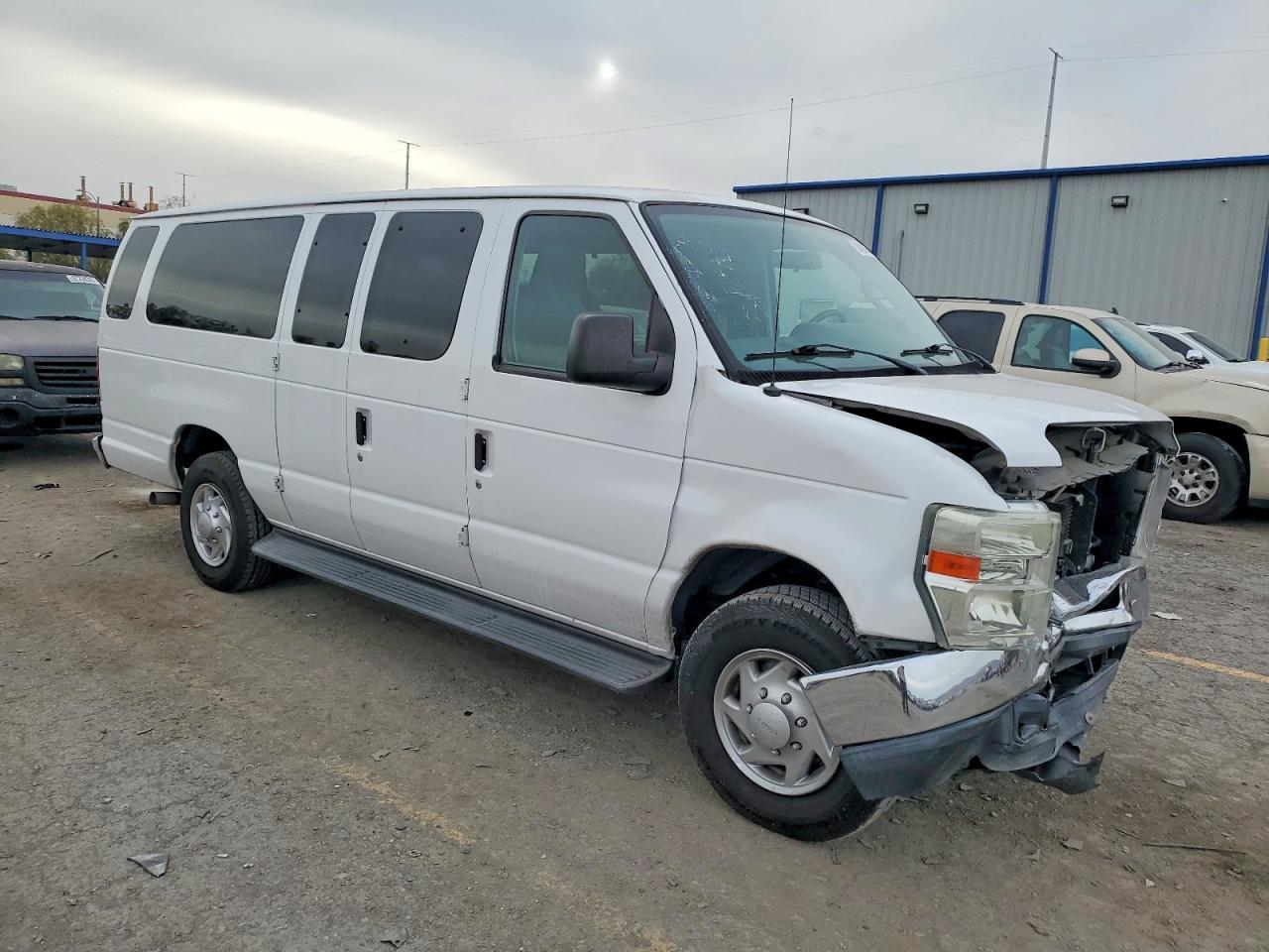2012 Ford Econoline E350 Super Duty Wagon White vin: 1FDSS3BL6CDA48459