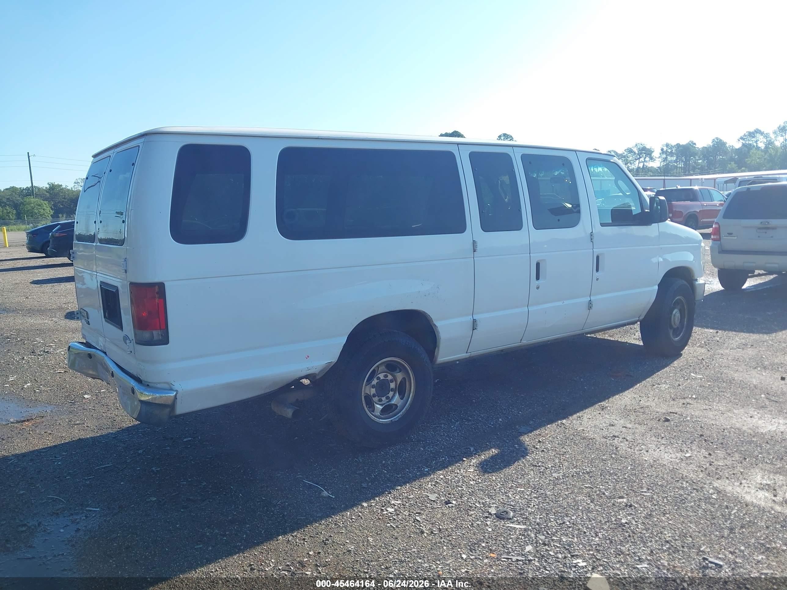 2013 Ford E-350 Super Duty Xlt White vin: 1FDSS3BL7DDA42137