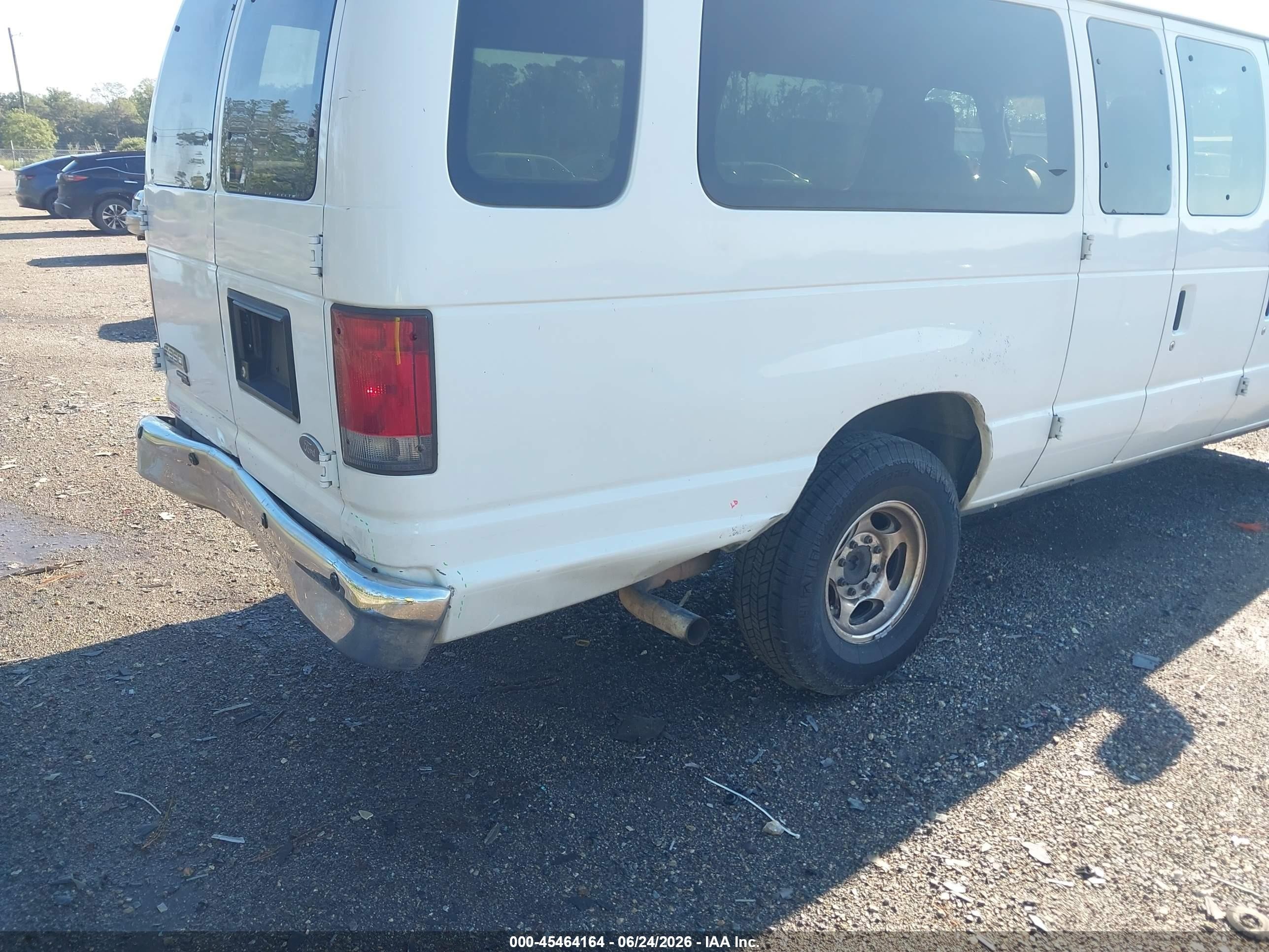 2013 Ford E-350 Super Duty Xlt White vin: 1FDSS3BL7DDA42137
