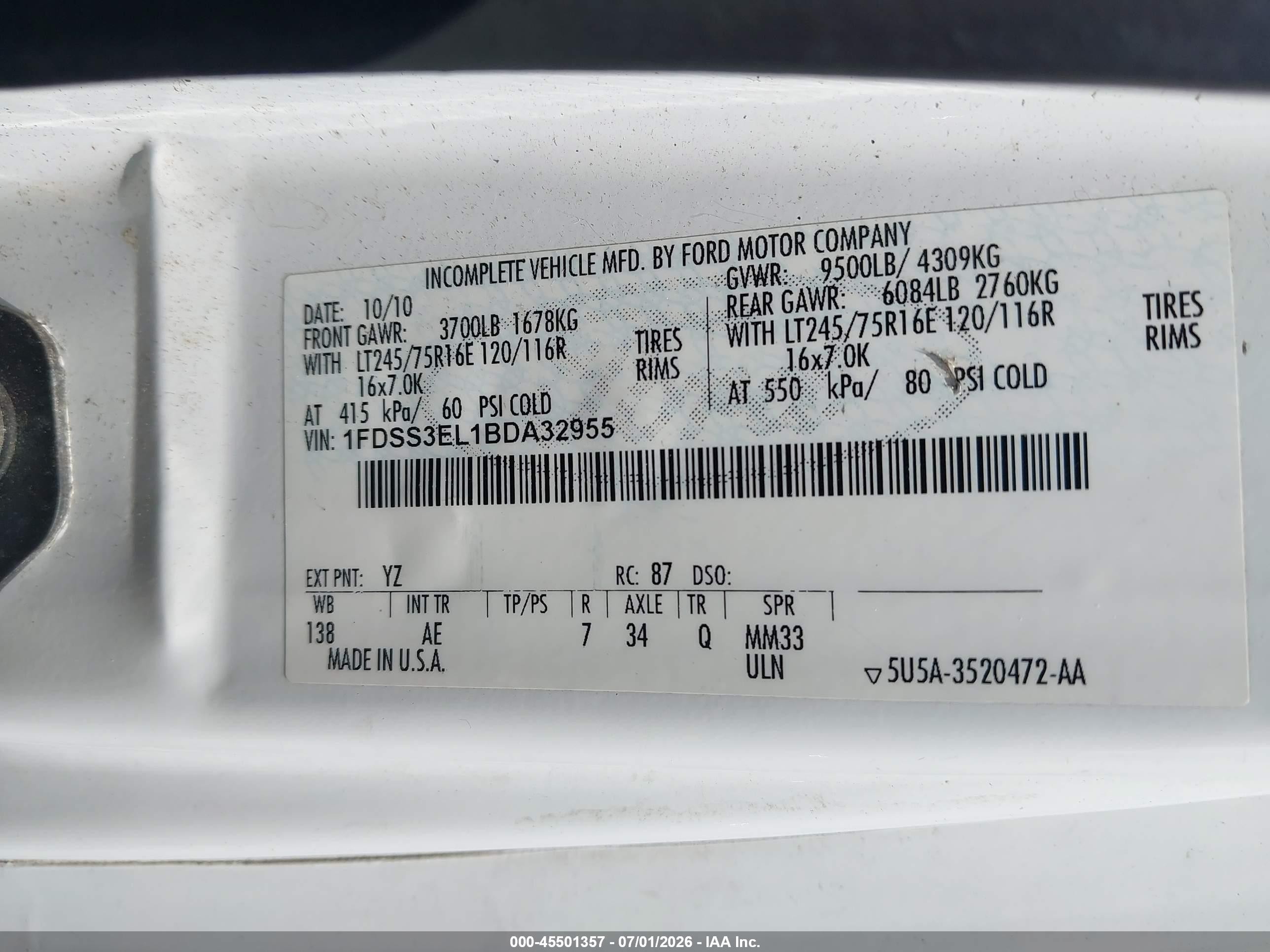 2011 Ford E-350 Super Duty Commercial/recreational White vin: 1FDSS3EL1BDA32955