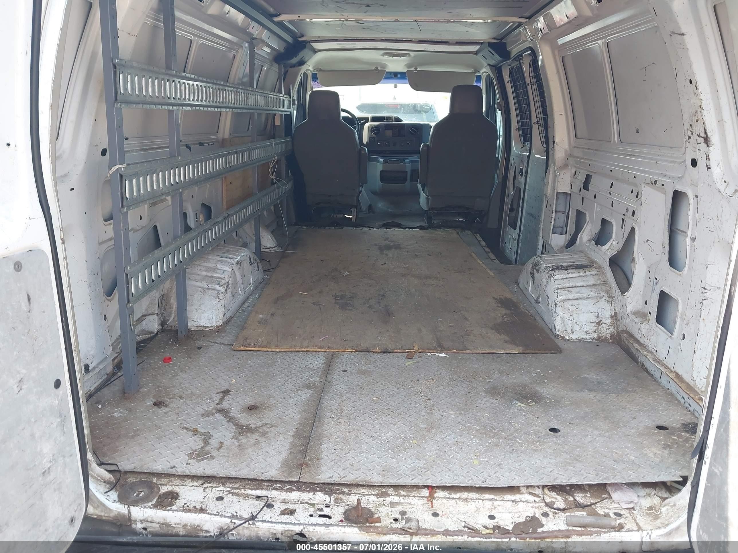2011 Ford E-350 Super Duty Commercial/recreational White vin: 1FDSS3EL1BDA32955