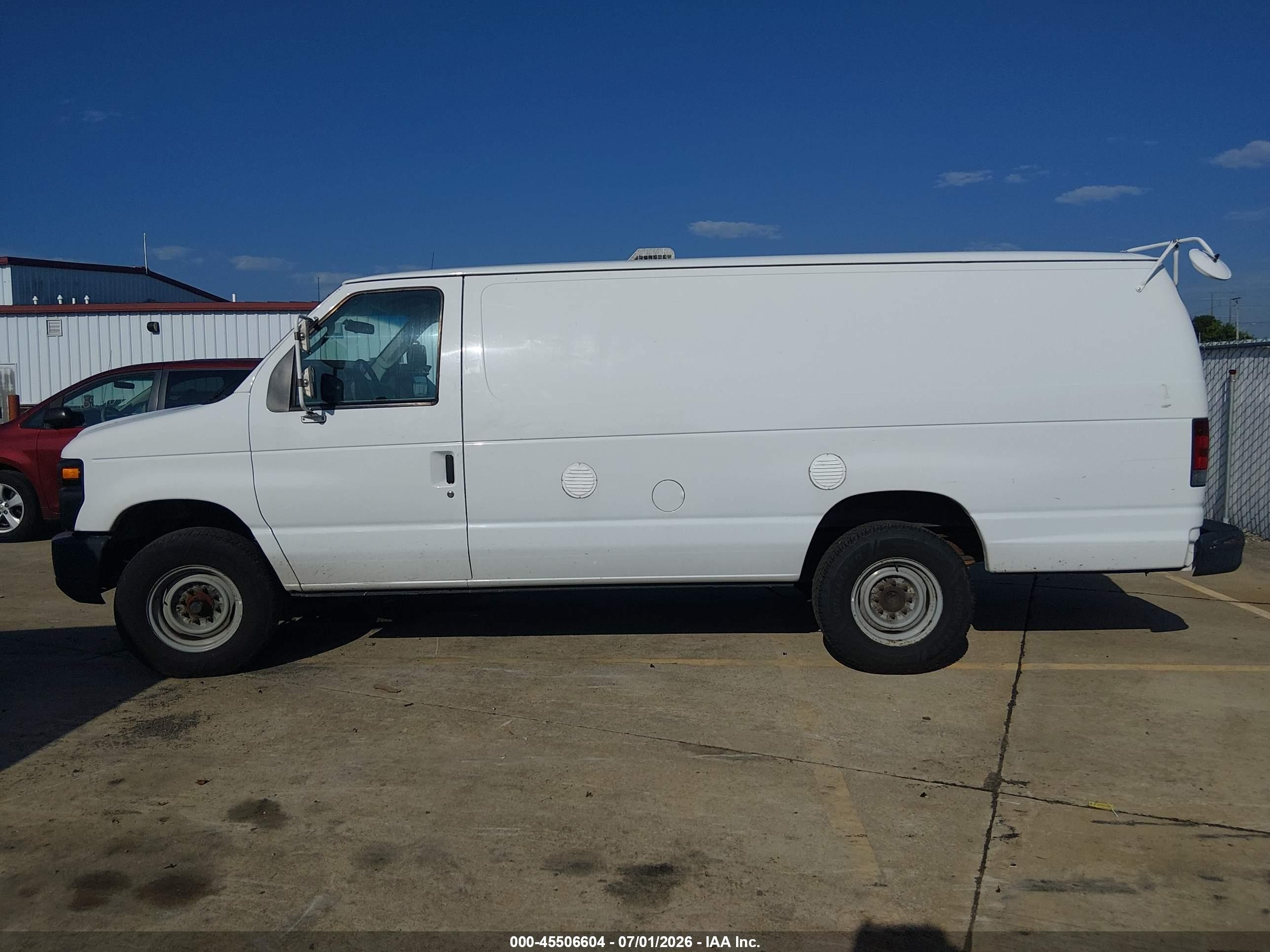 2012 Ford E-350 Super Duty Commercial/recreational White vin: 1FDSS3EL6CDB38562