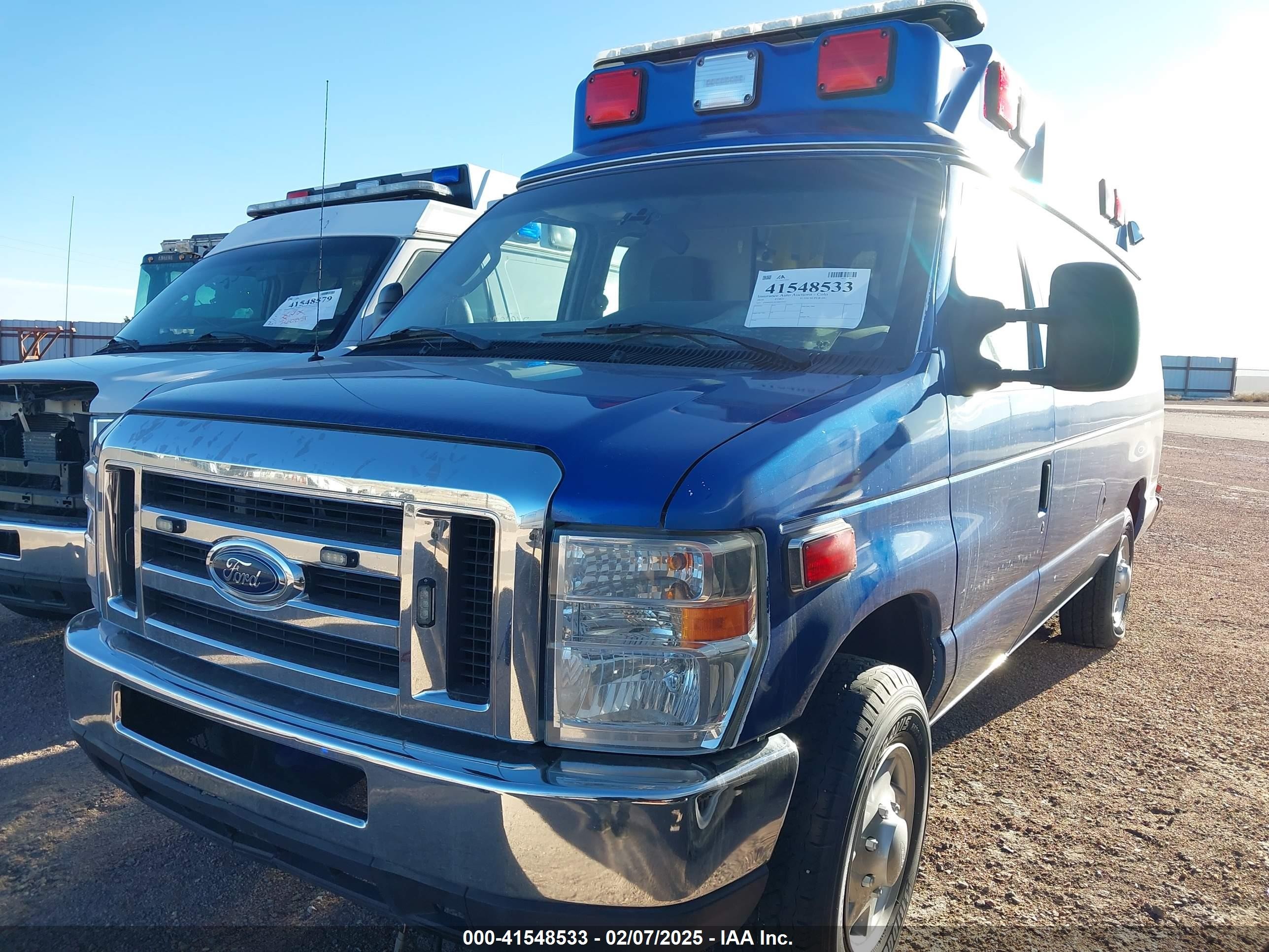2014 Ford E-350 Super Duty Commercial Blue vin: 1FDSS3EL6EDB15012