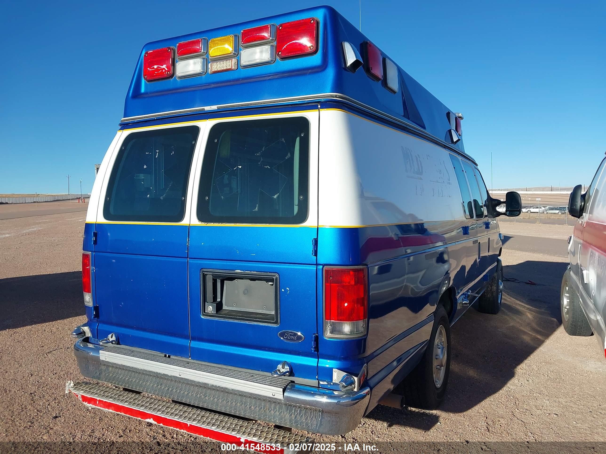 2014 Ford E-350 Super Duty Commercial Blue vin: 1FDSS3EL6EDB15012