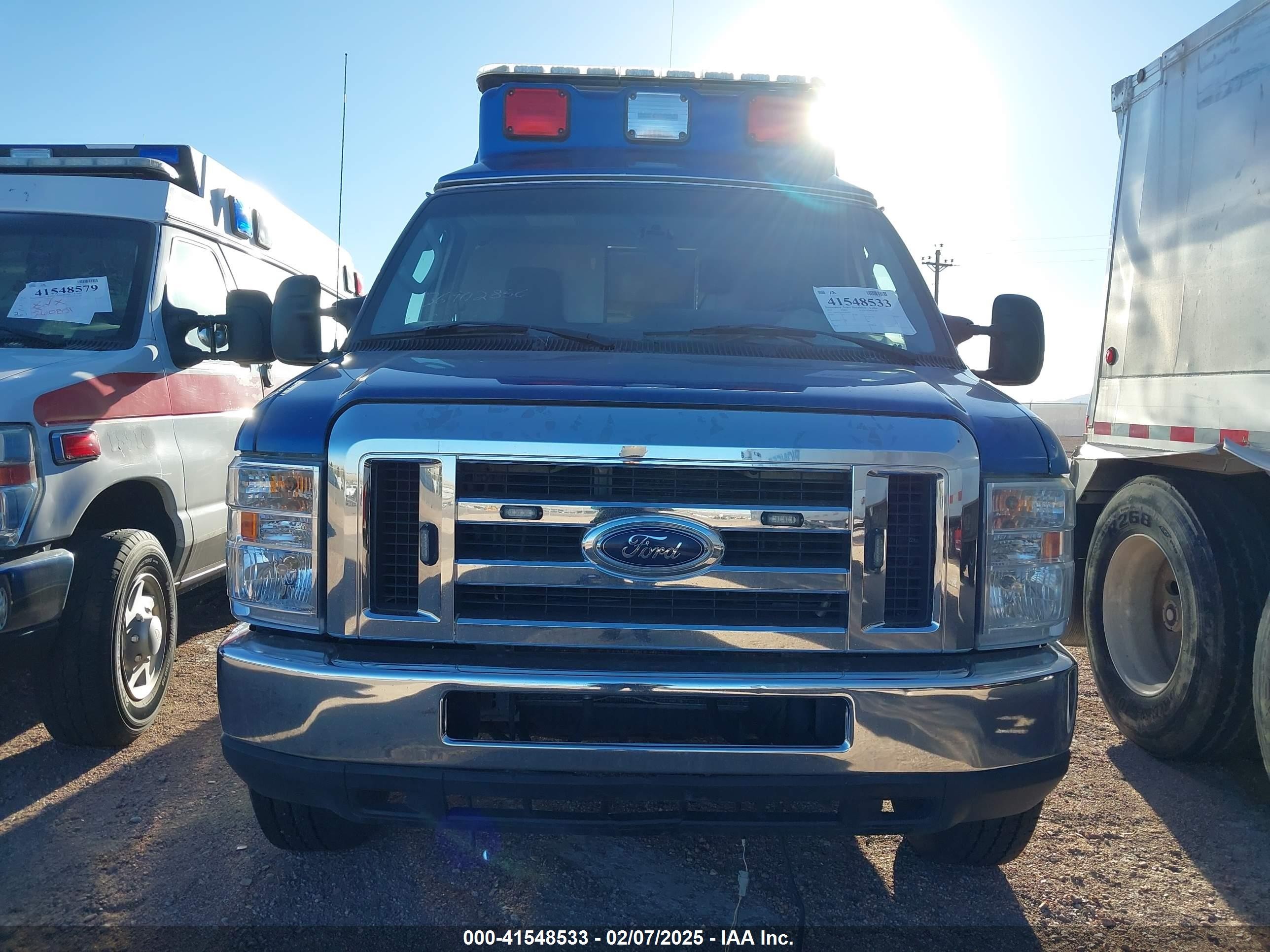 2014 Ford E-350 Super Duty Commercial Blue vin: 1FDSS3EL6EDB15012