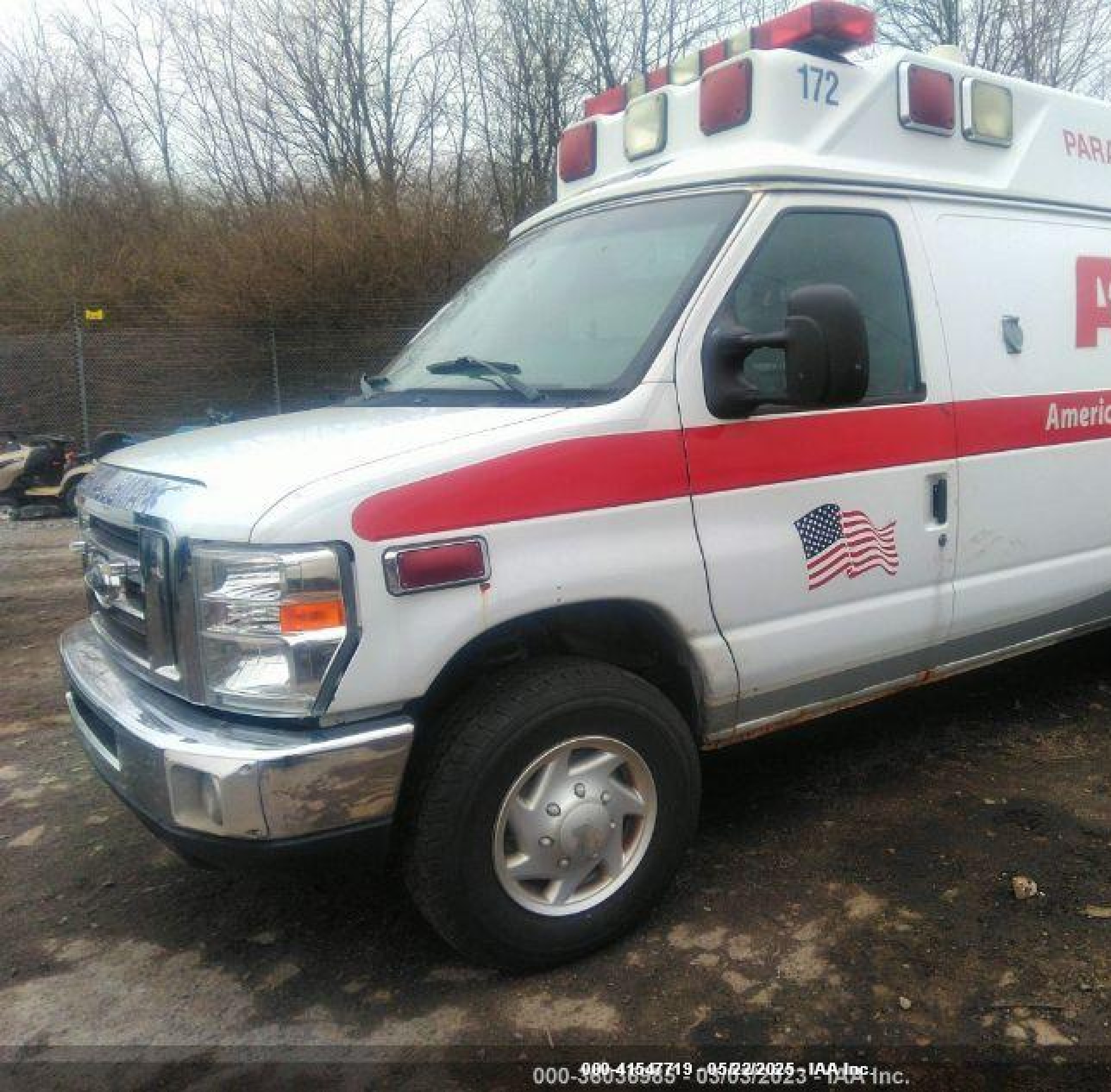2010 Ford E-350 Super Duty Commercial/recreational White vin: 1FDSS3ES8ADA83438