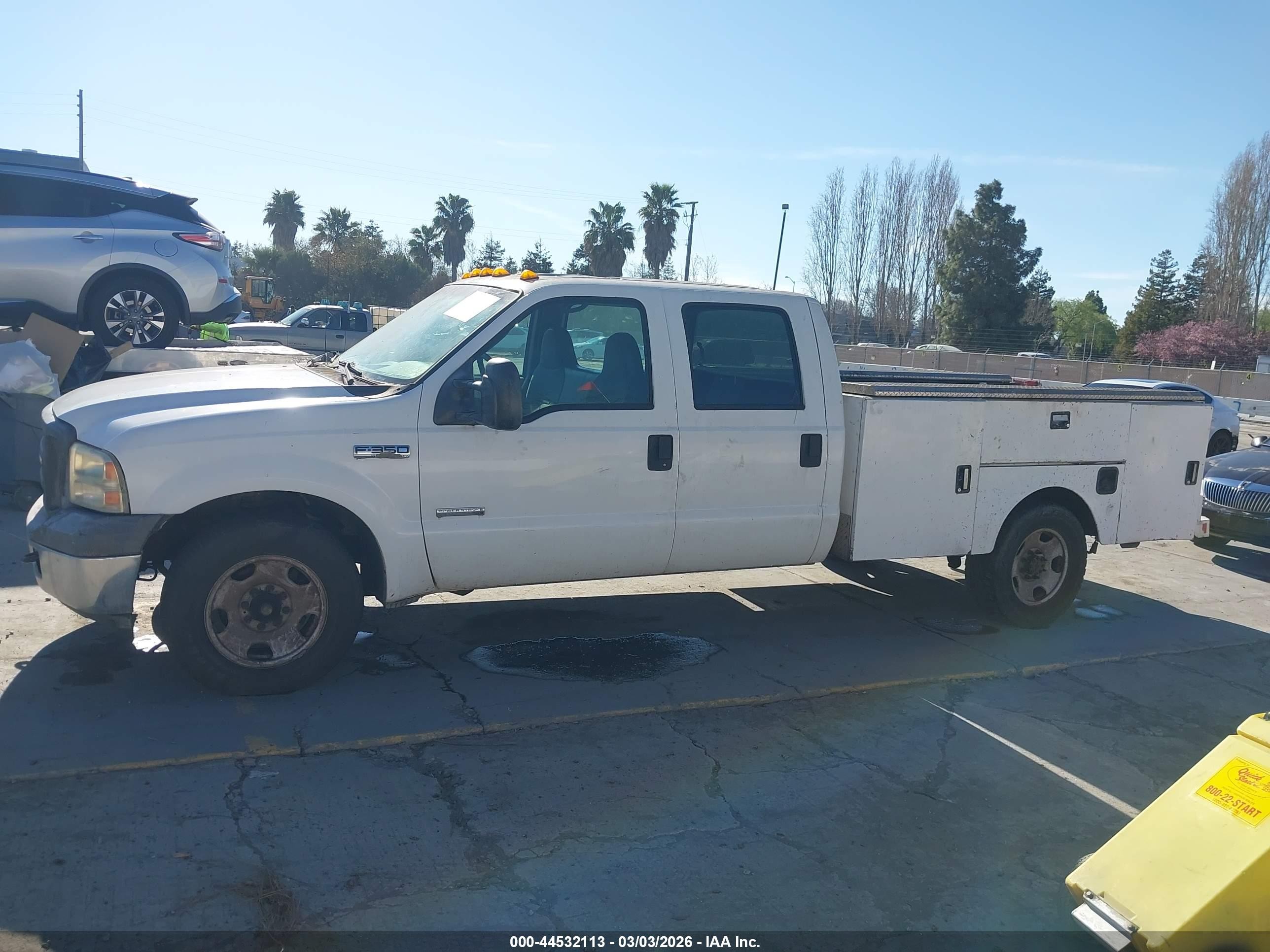 2006 Ford F-350 Chassis Lariat/xl/xlt White vin: 1FDSW34P76ED36218