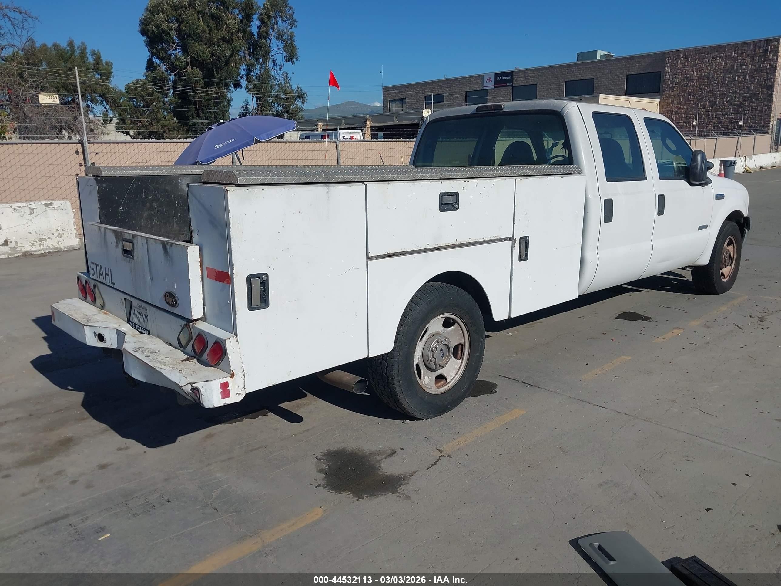 2006 Ford F-350 Chassis Lariat/xl/xlt White vin: 1FDSW34P76ED36218