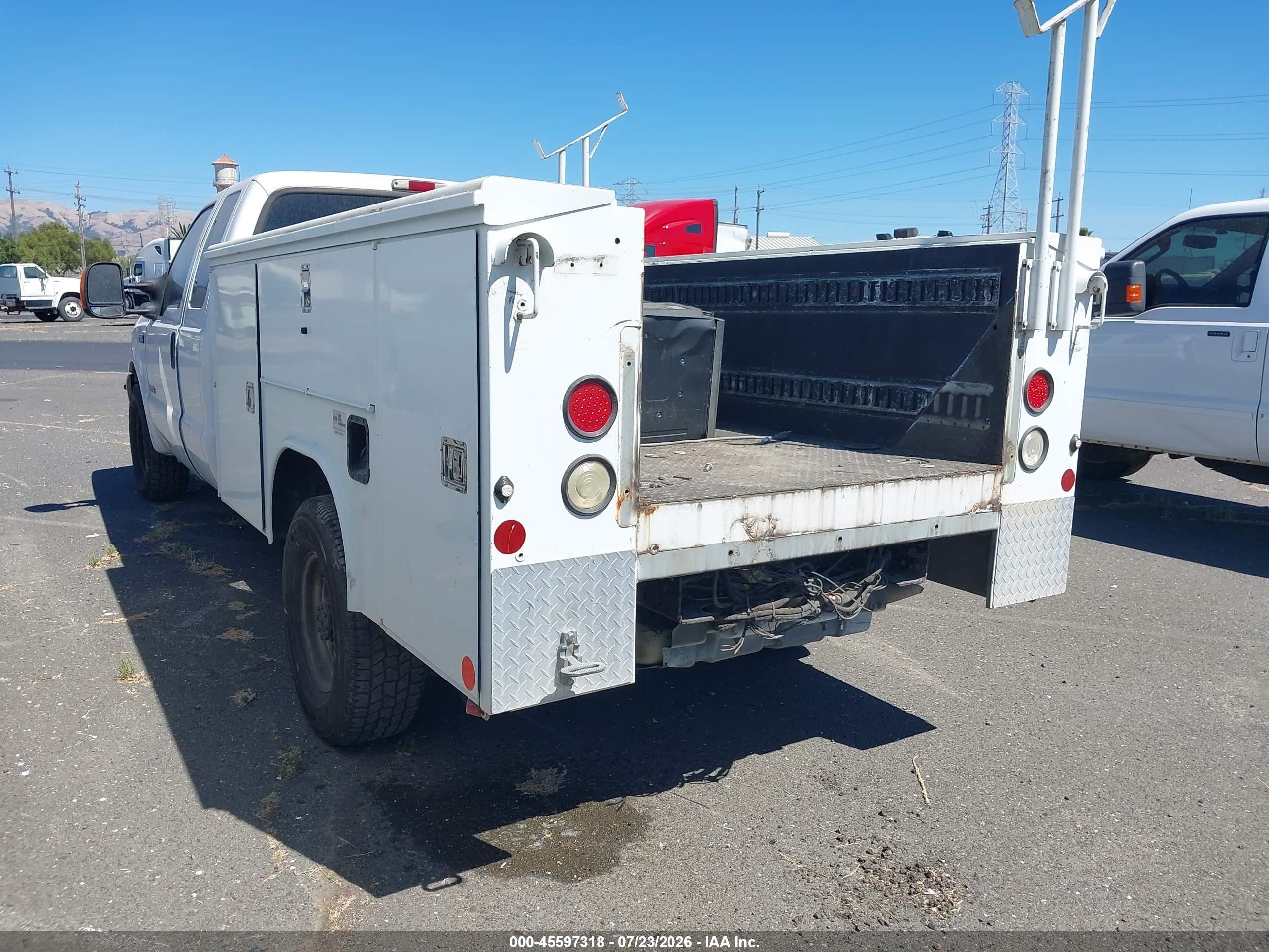 2003 Ford F-350 Lariat/xl/xlt White vin: 1FDSX34P23EC07392