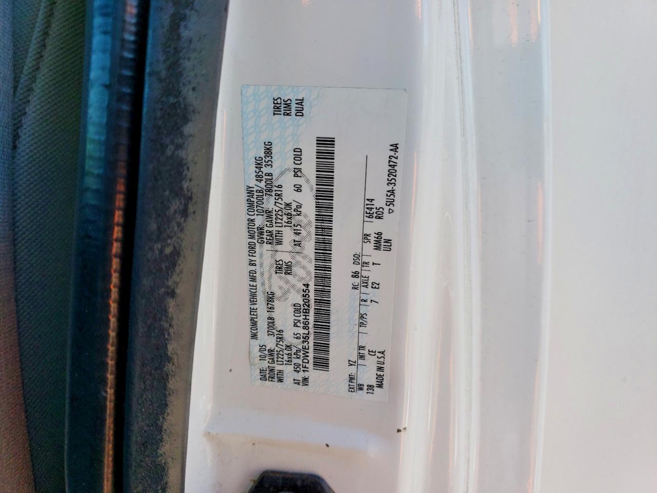 2006 Ford Econoline E350 Super Duty Cutaway Van Белый vin: 1FDWE35L86HB20554