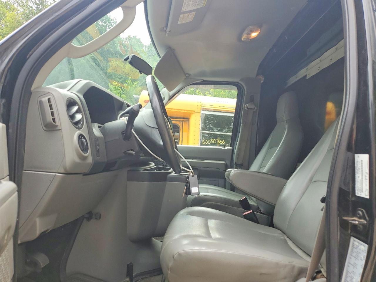 2015 Ford Econoline E350 Super Duty Cutaway Van Black vin: 1FDWE3FL4FDA12521