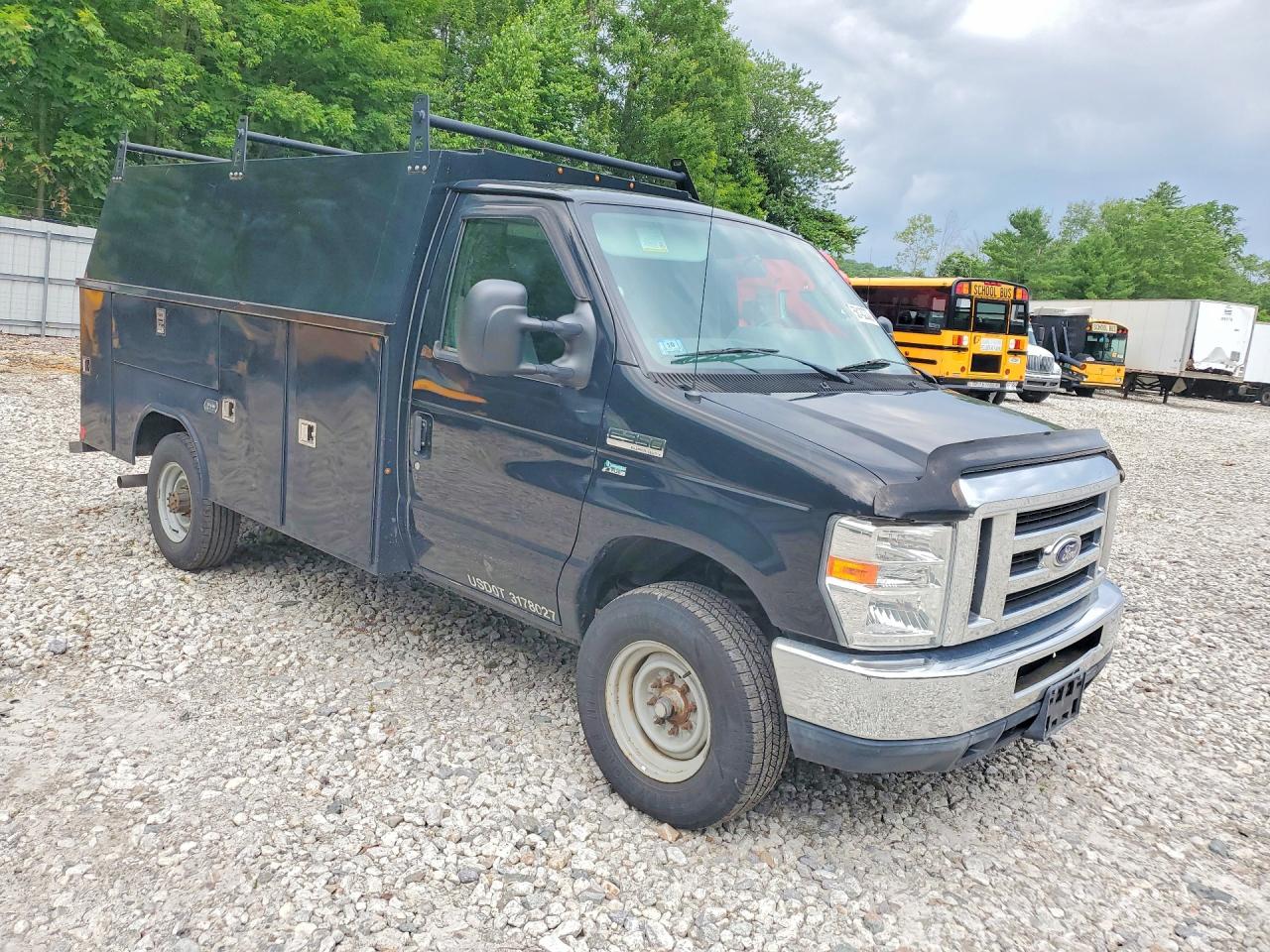 2015 Ford Econoline E350 Super Duty Cutaway Van Black vin: 1FDWE3FL4FDA12521