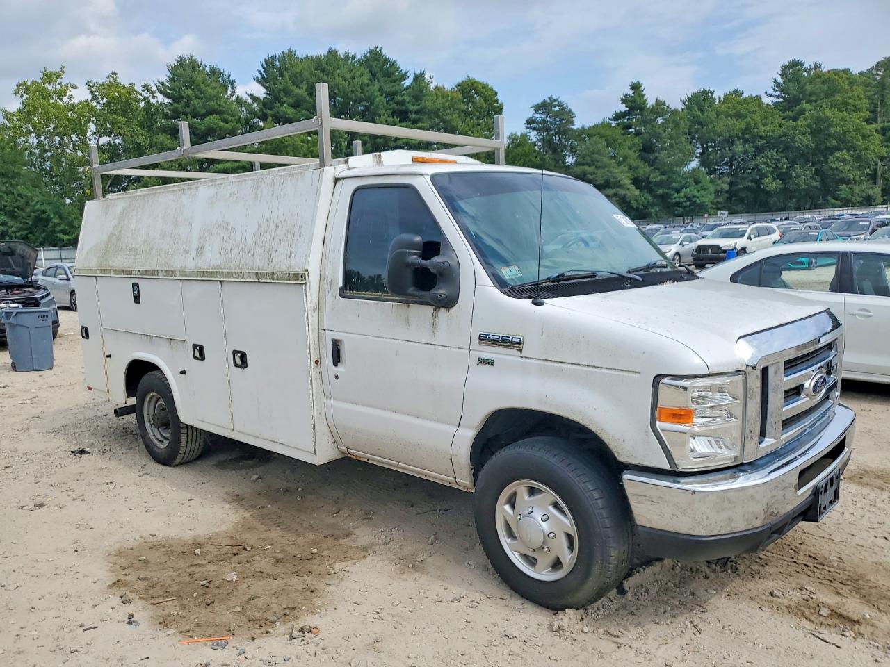 2016 Ford Econoline E350 Super Duty Cutaway Van White vin: 1FDWE3FL7GDC27652