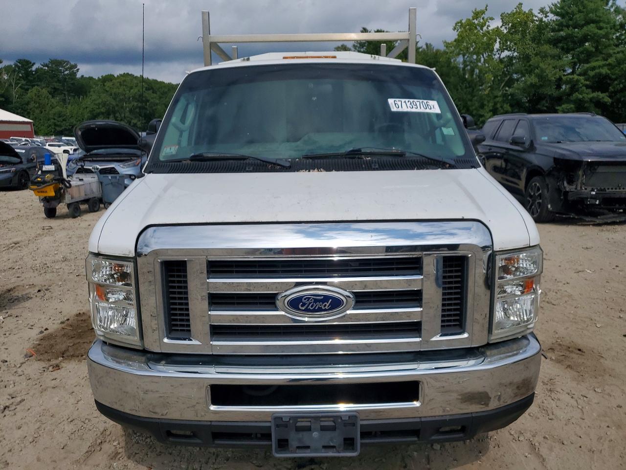 2016 Ford Econoline E350 Super Duty Cutaway Van White vin: 1FDWE3FL7GDC27652