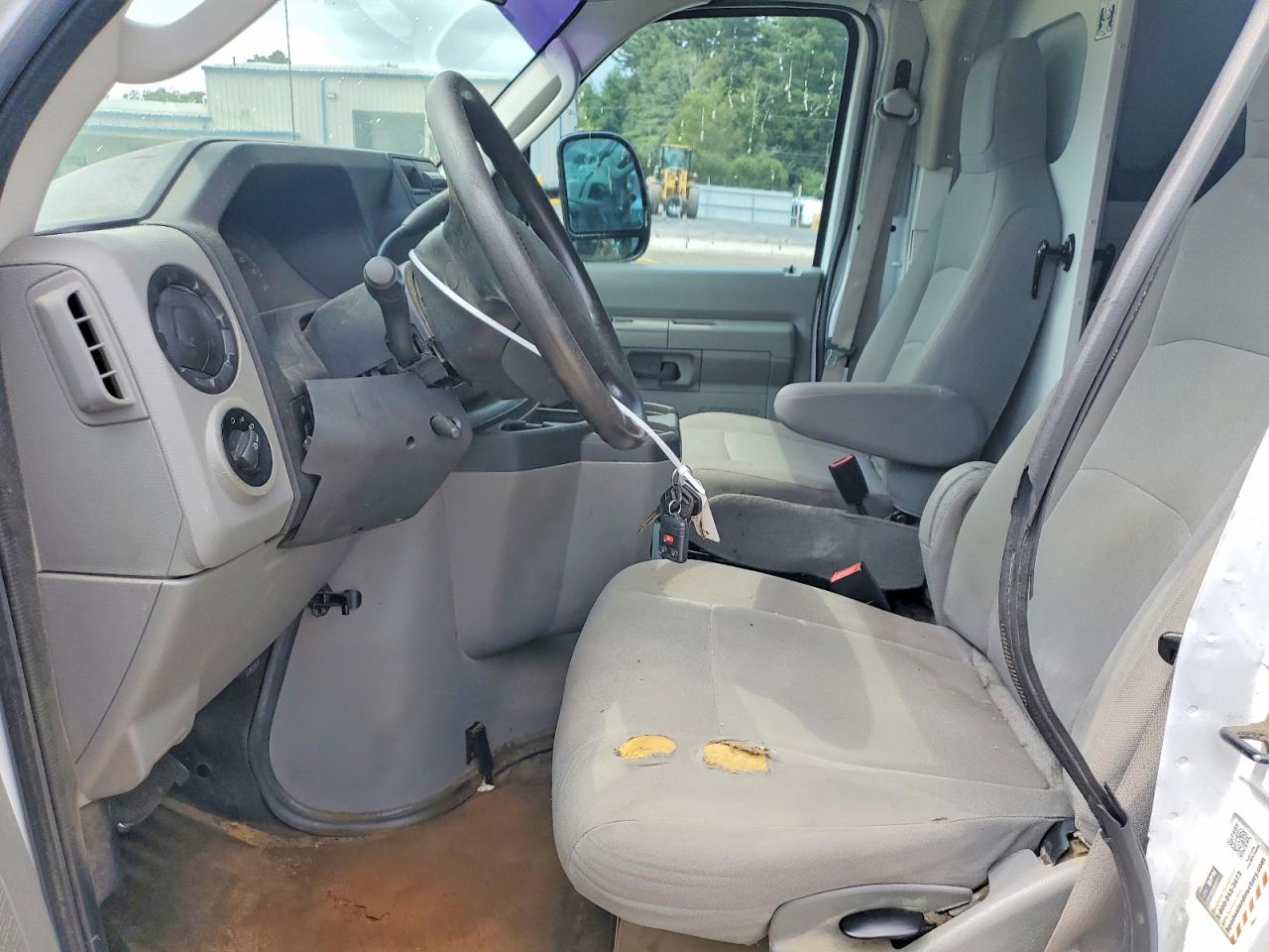 2016 Ford Econoline E350 Super Duty Cutaway Van White vin: 1FDWE3FL7GDC27652