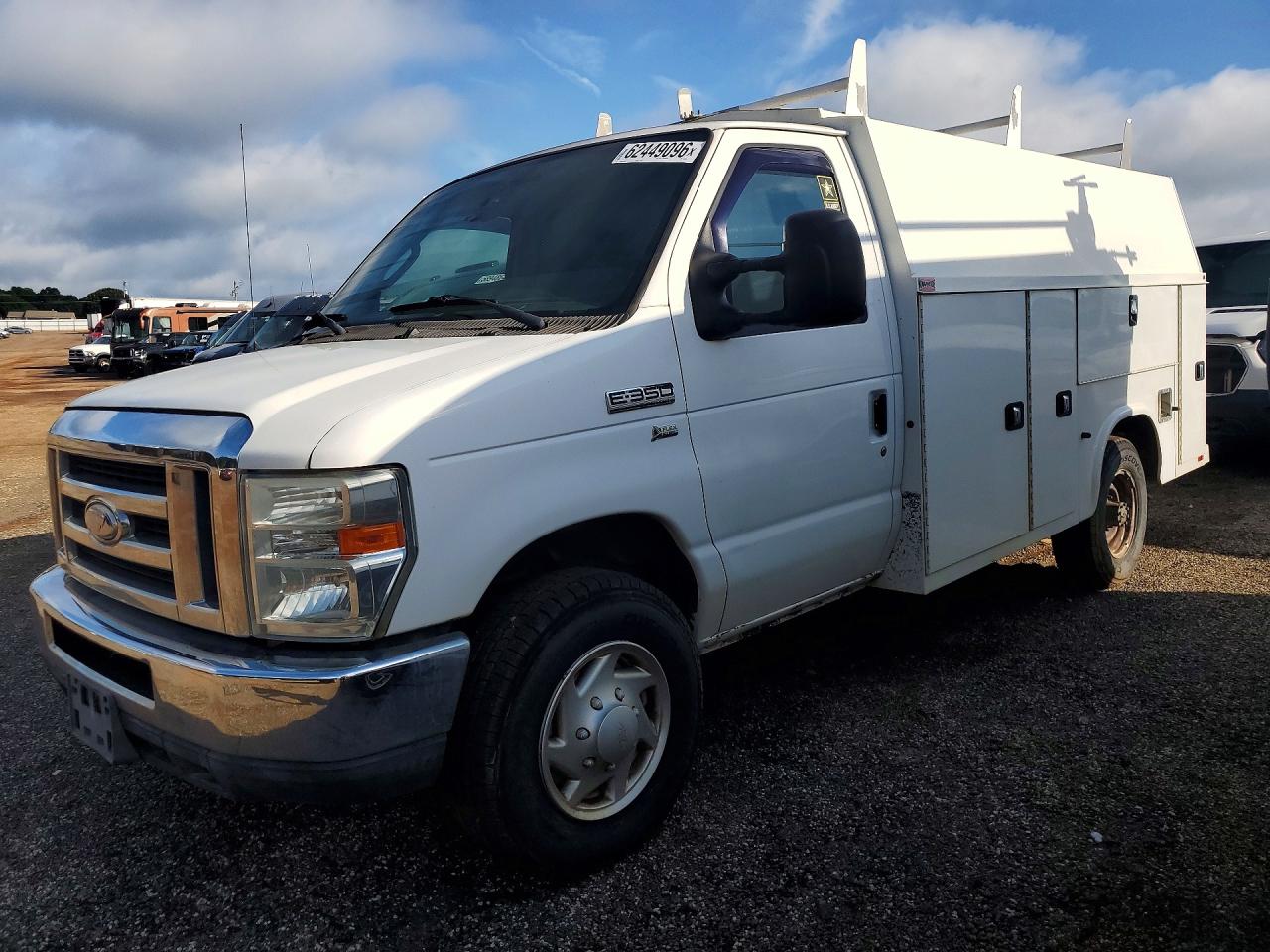2014 Ford Econoline E350 Super Duty Cutaway Van White vin: 1FDWE3FLXEDB15635
