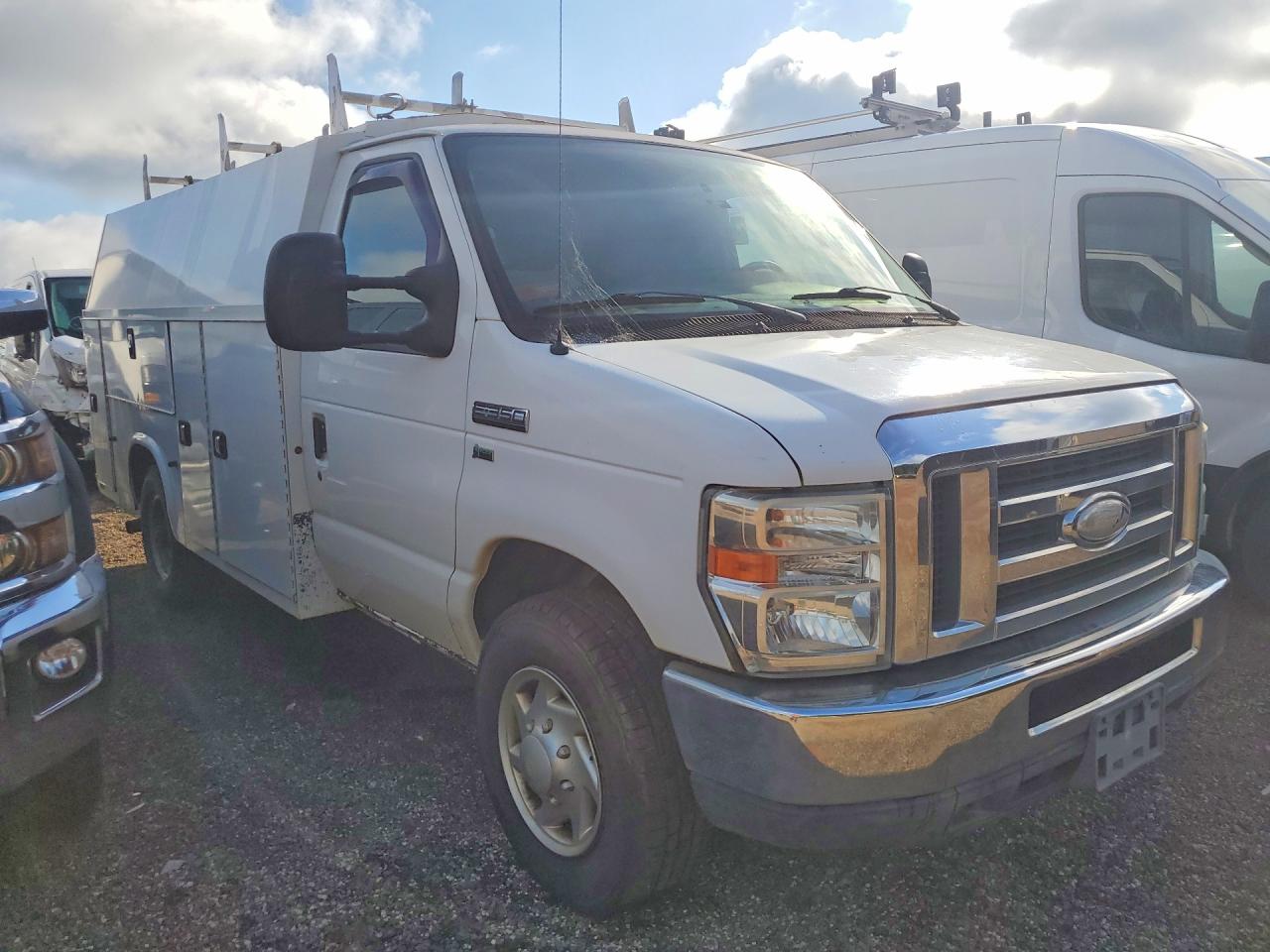 2014 Ford Econoline E350 Super Duty Cutaway Van White vin: 1FDWE3FLXEDB15635