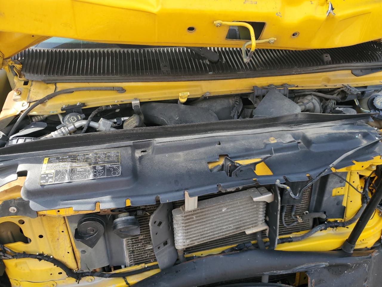 2012 Ford Econoline E350 Super Duty Cutaway Van Yellow vin: 1FDWE3FS8CDA63216