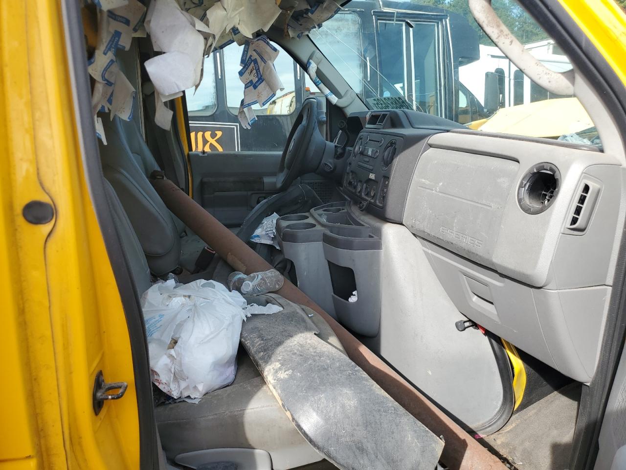 2012 Ford Econoline E350 Super Duty Cutaway Van Yellow vin: 1FDWE3FS8CDA63216