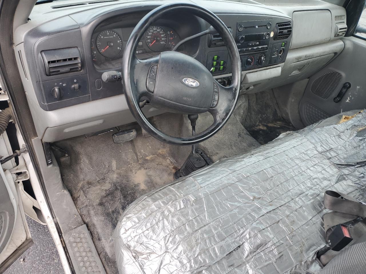 2005 Ford F350 White vin: 1FDWF35566EA77333