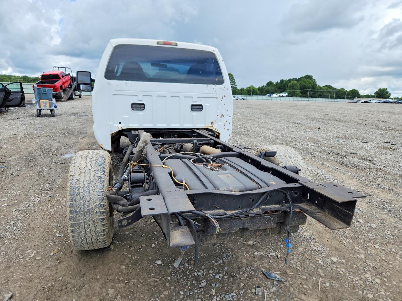 2010 Ford F350 Super Duty White vin: 1FDWF3E58AEA60008