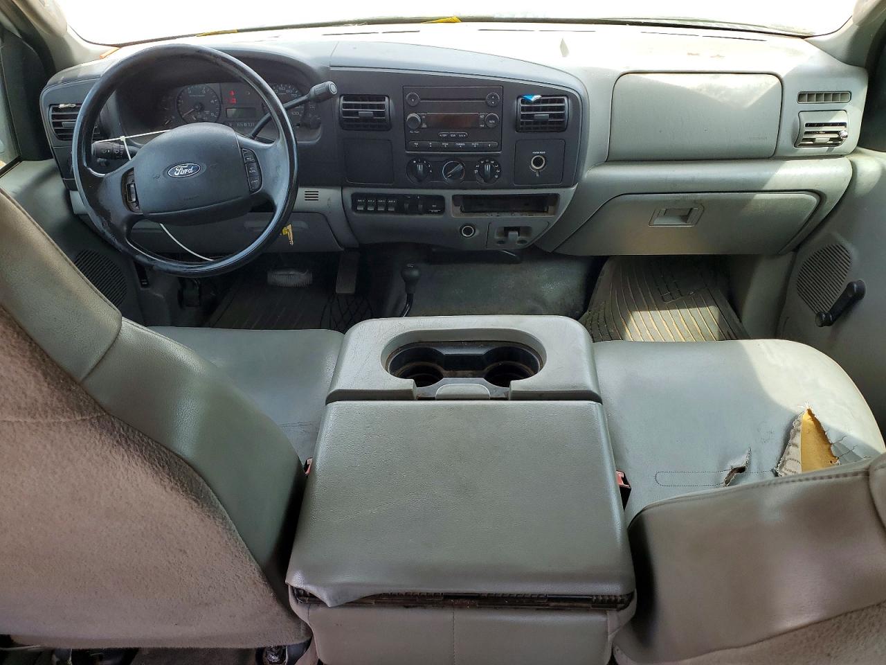 2005 Ford F450 Super Duty White vin: 1FDXW47P55EB40610