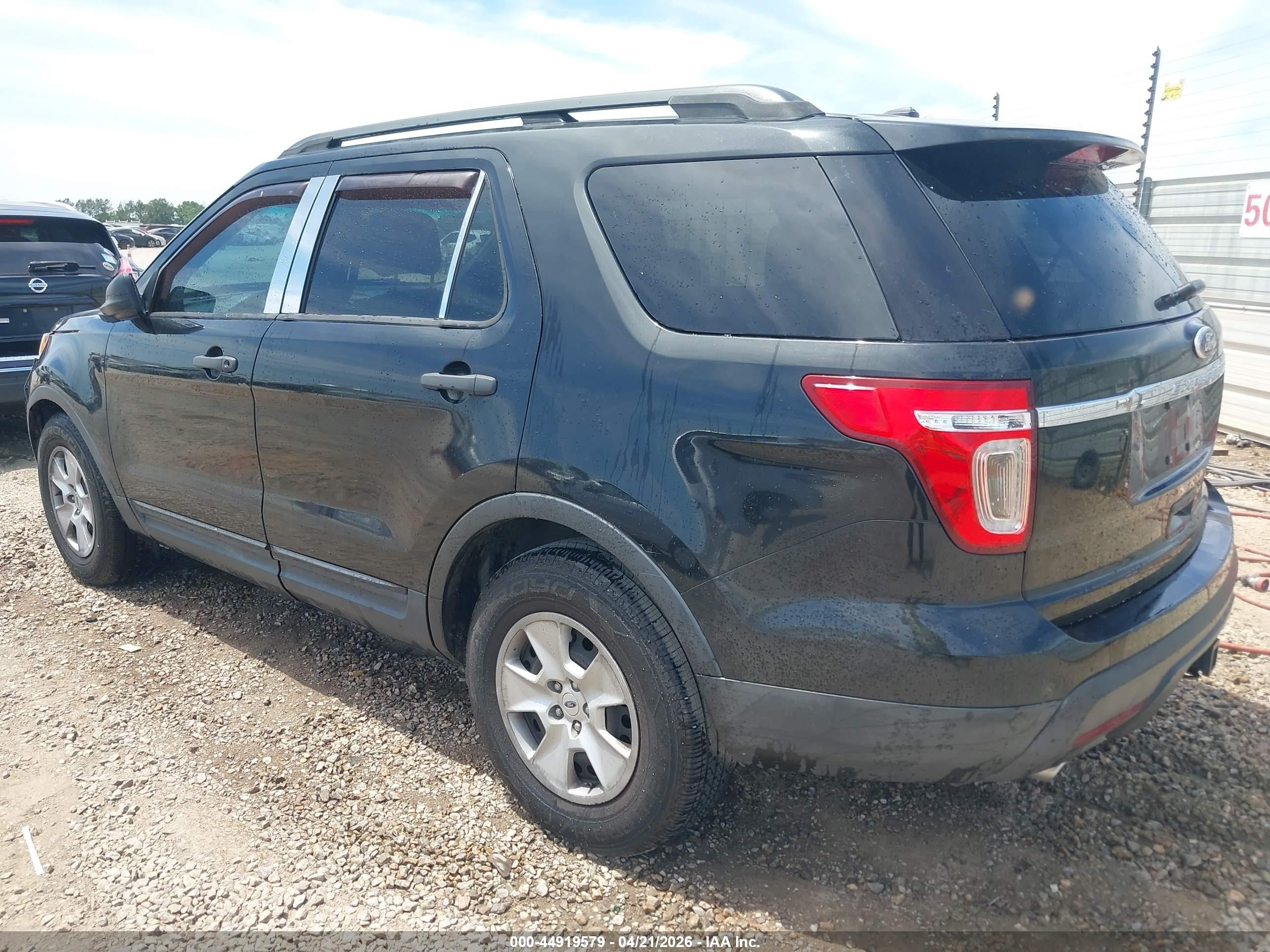 2014 Ford Explorer   Black vin: 1FM5K7B80EGA07519
