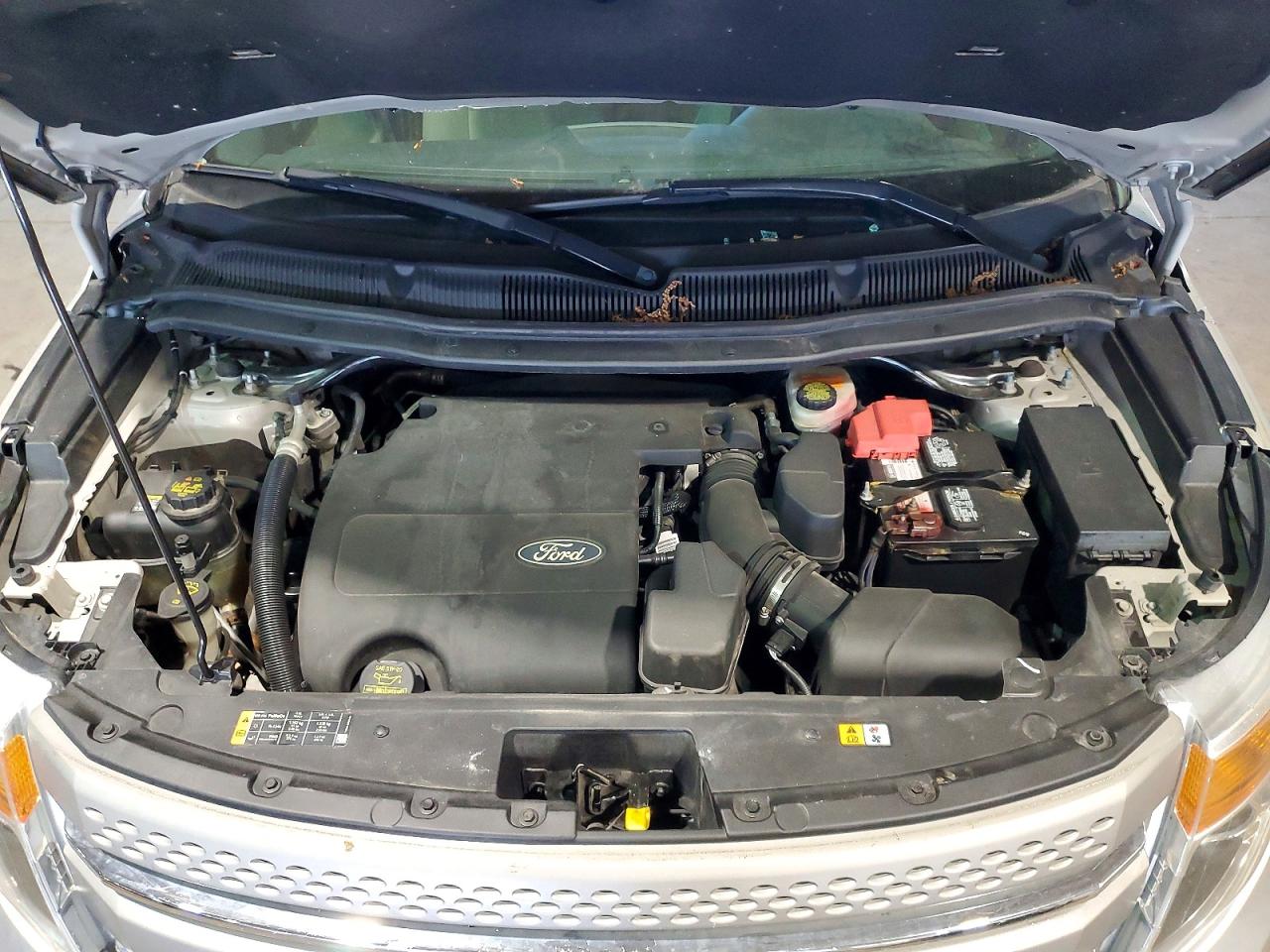 2014 Ford Explorer Серебряный vin: 1FM5K7B80EGA37040