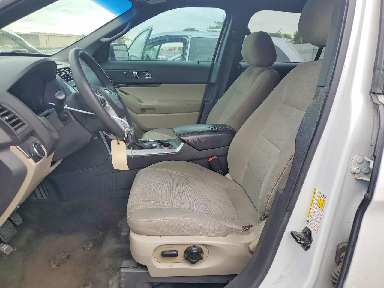 2015 Ford Explorer White vin: 1FM5K7B80FGC39863