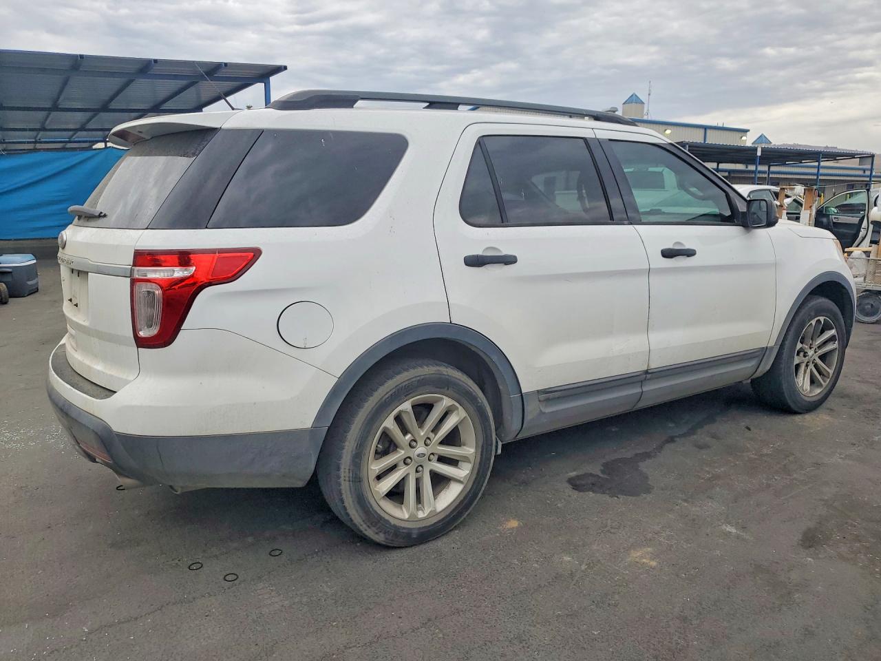 2015 Ford Explorer White vin: 1FM5K7B80FGC39863