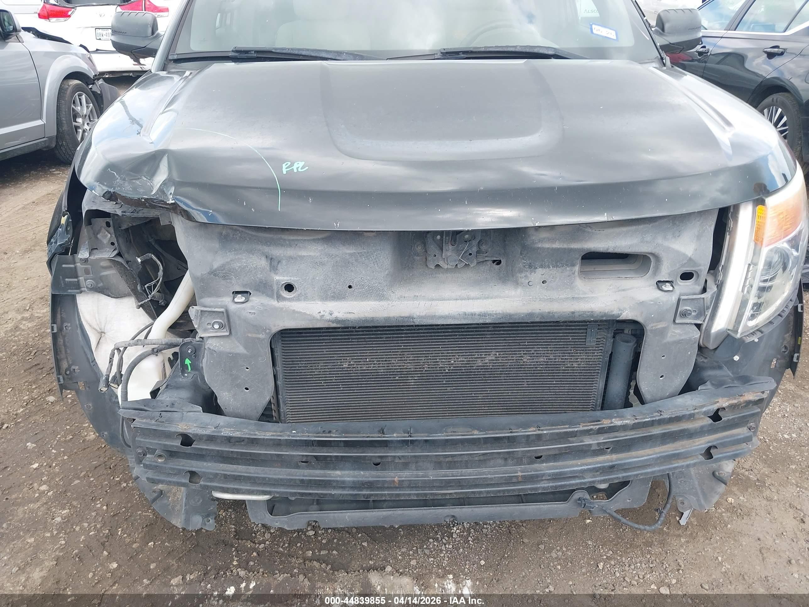 2014 Ford Explorer   Черный vin: 1FM5K7B81EGA12776