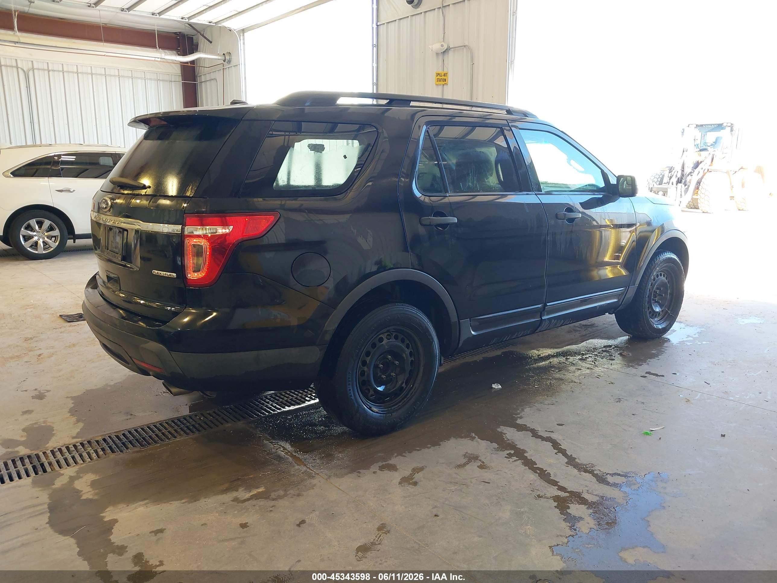 2014 Ford Explorer   Black vin: 1FM5K7B81EGA41601