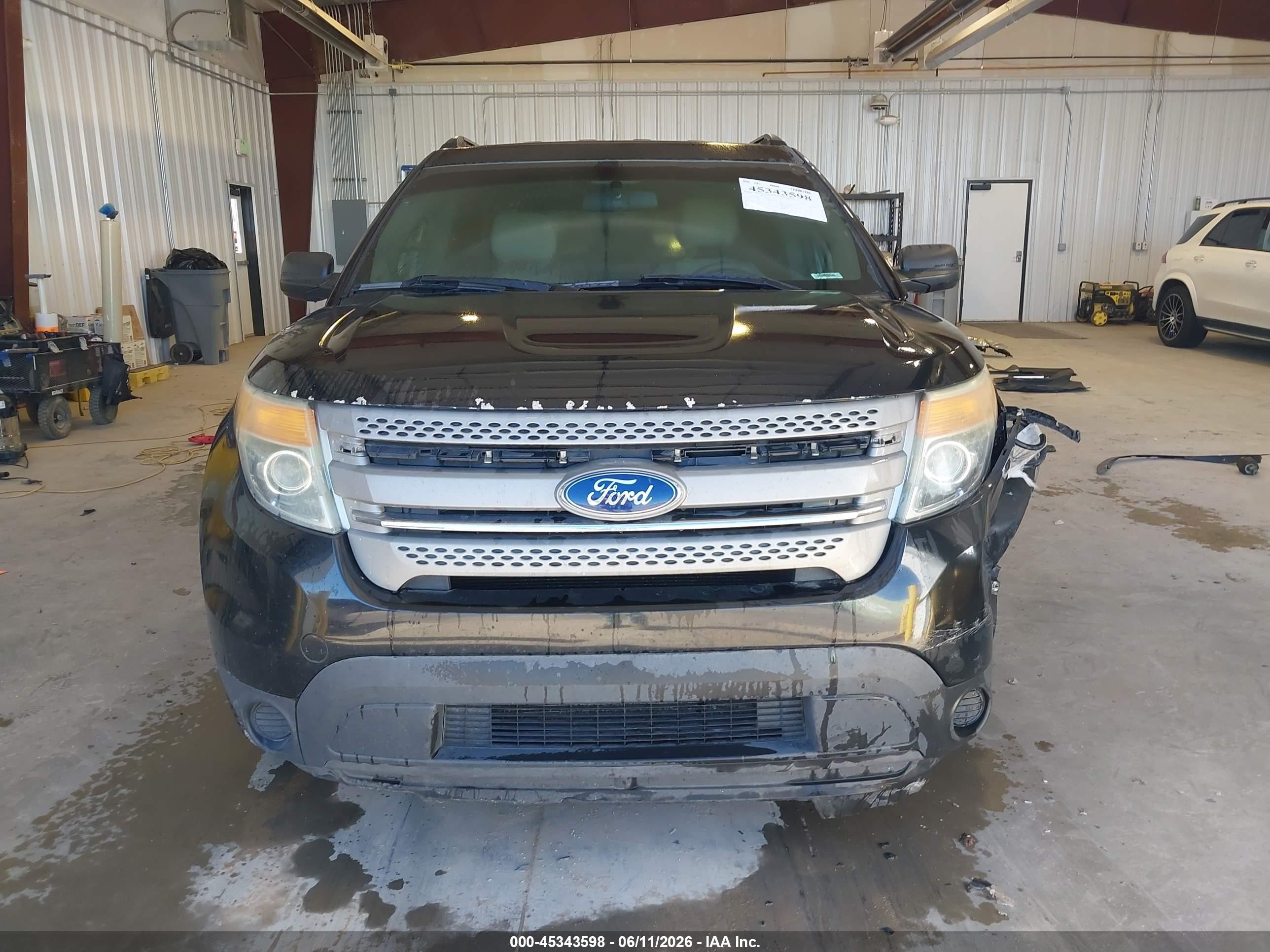 2014 Ford Explorer   Black vin: 1FM5K7B81EGA41601