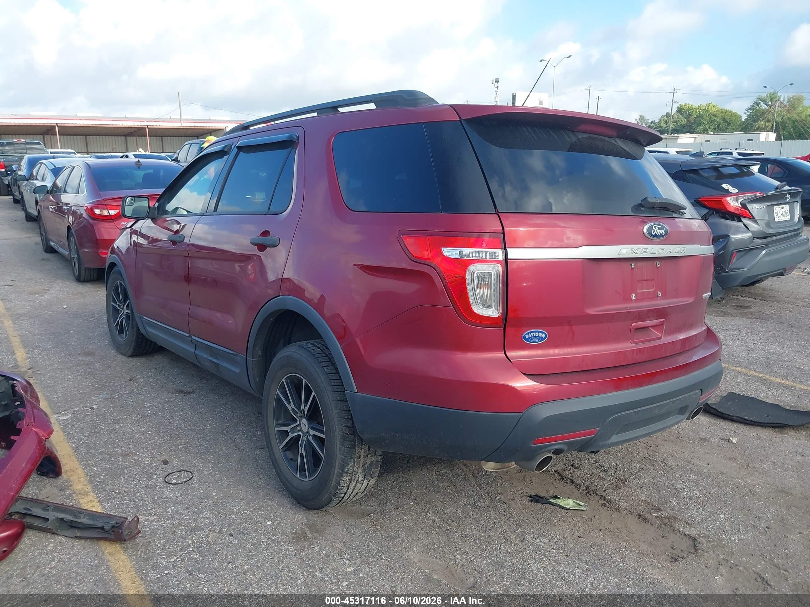 2014 Ford Explorer   Red vin: 1FM5K7B81EGA88725