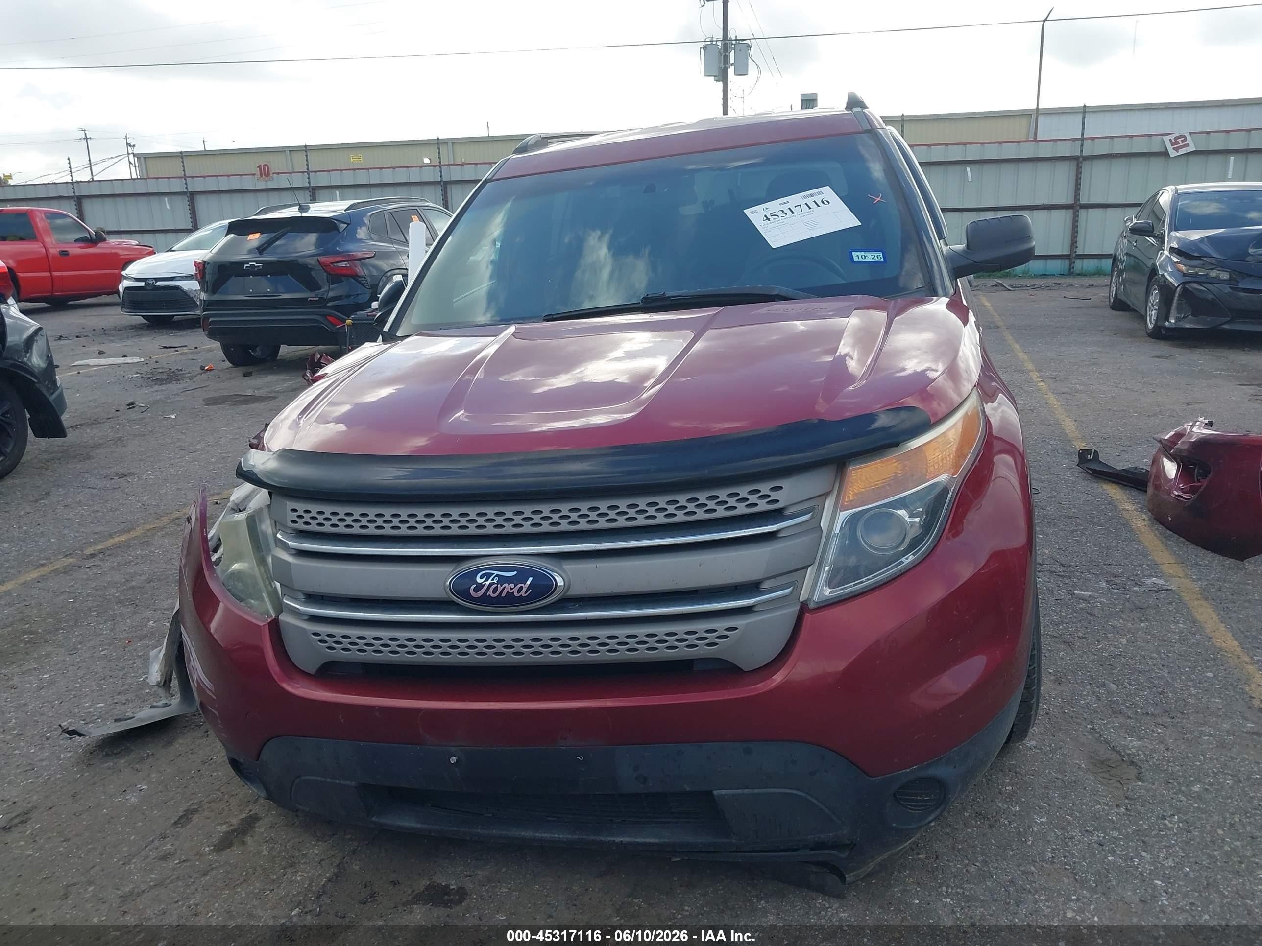 2014 Ford Explorer   Red vin: 1FM5K7B81EGA88725