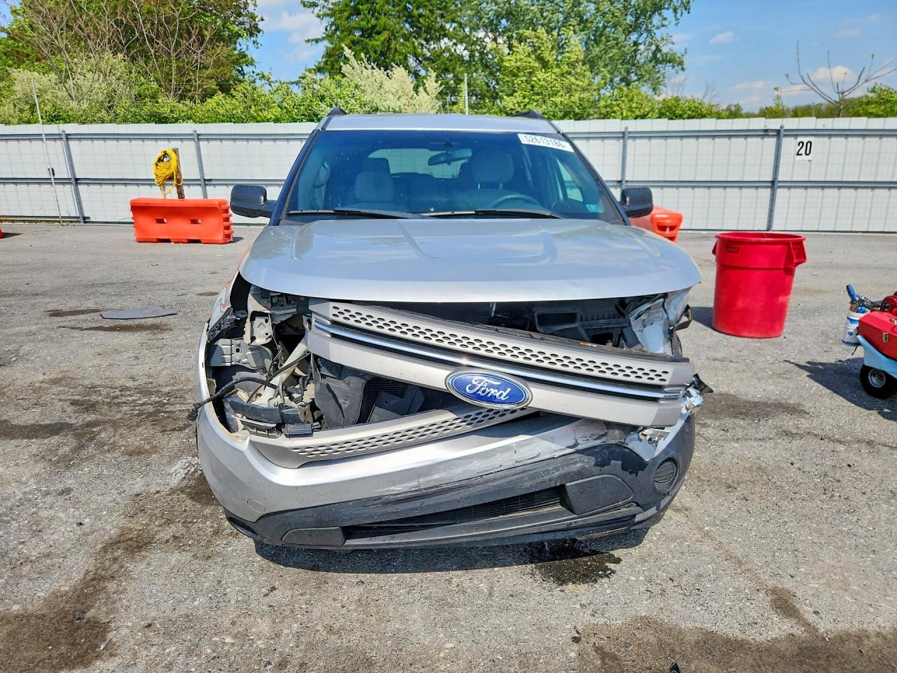 2015 Ford Explorer Silver vin: 1FM5K7B81FGA11872