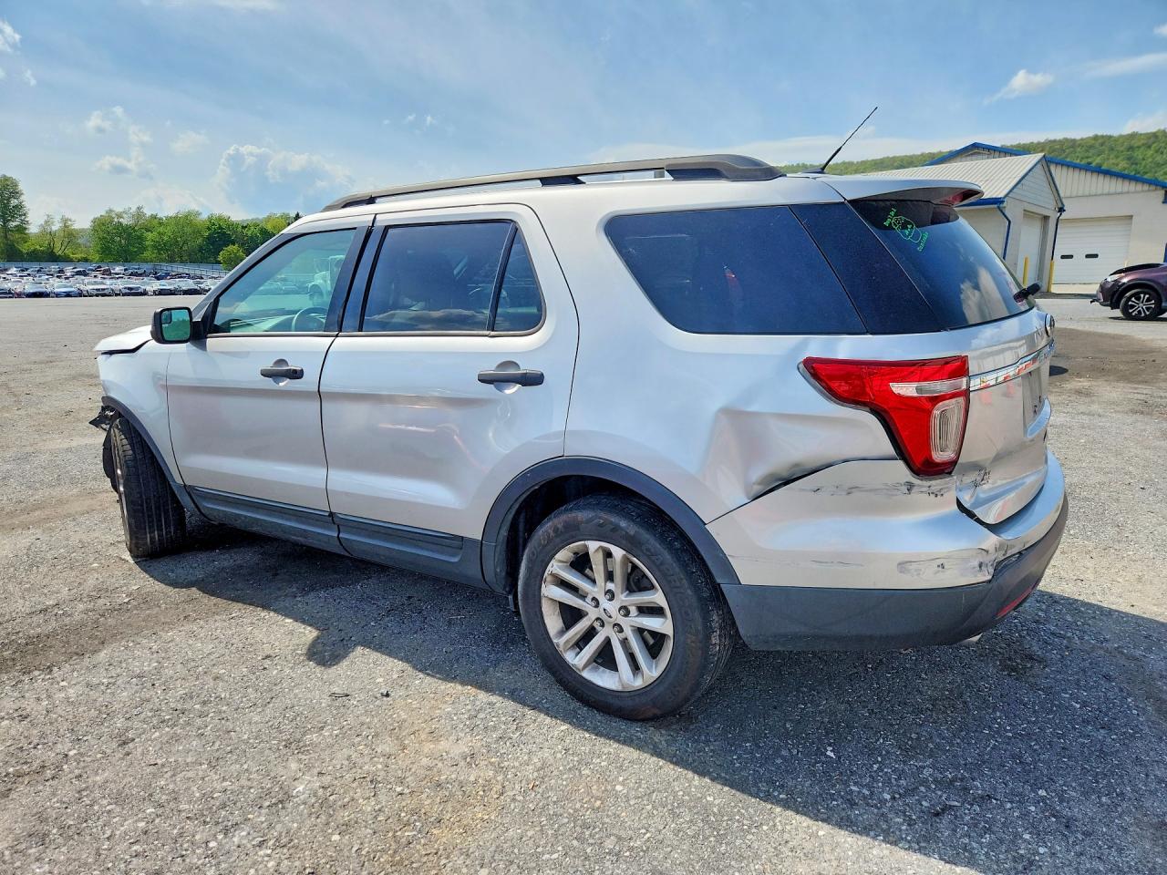 2015 Ford Explorer Silver vin: 1FM5K7B81FGA11872